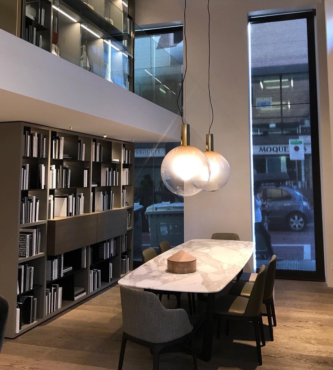 Aeris Minimalist Glass Pendant Lamp - Letslighting