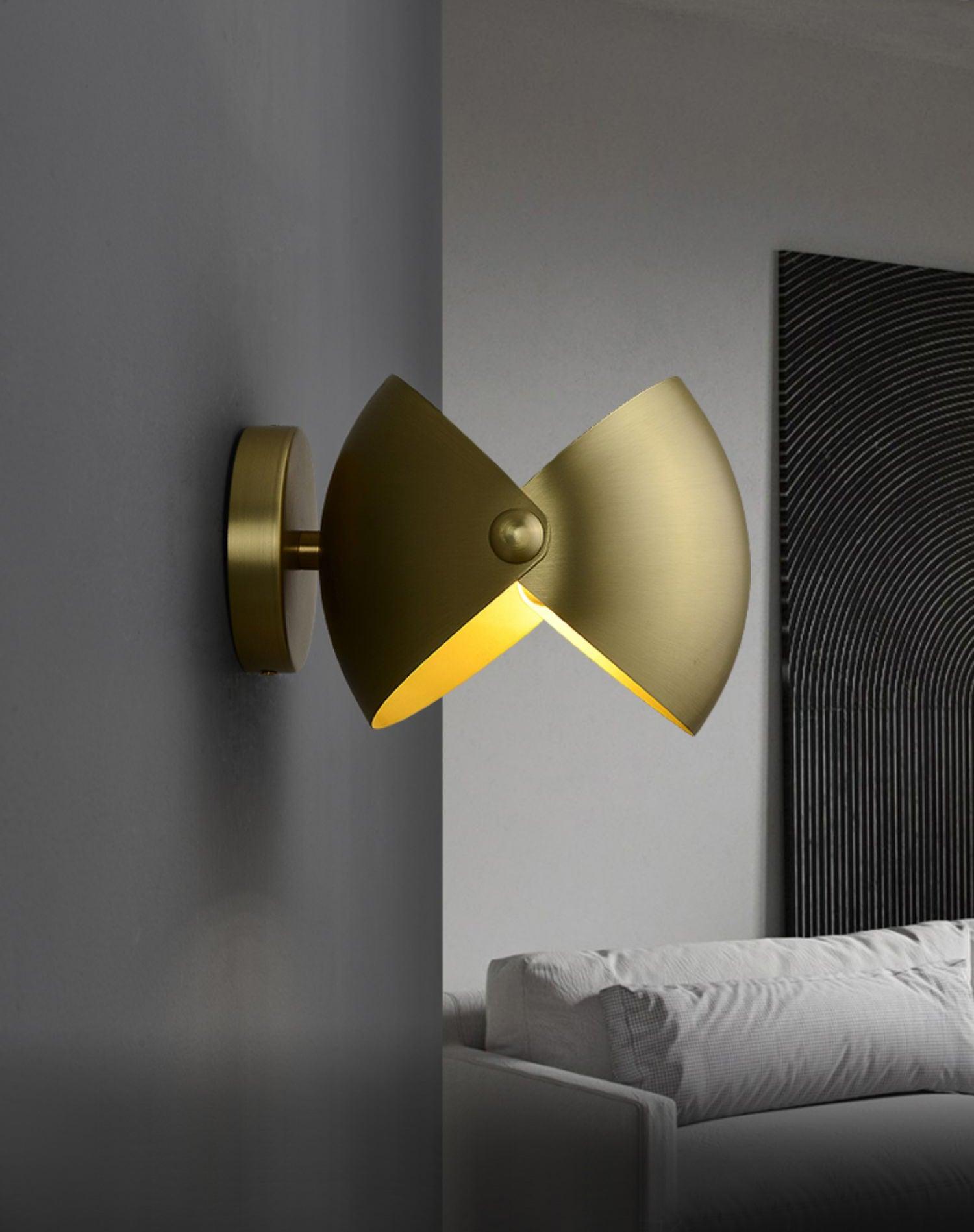 Luno Elegant Brass Wall Lamp - Letslighting