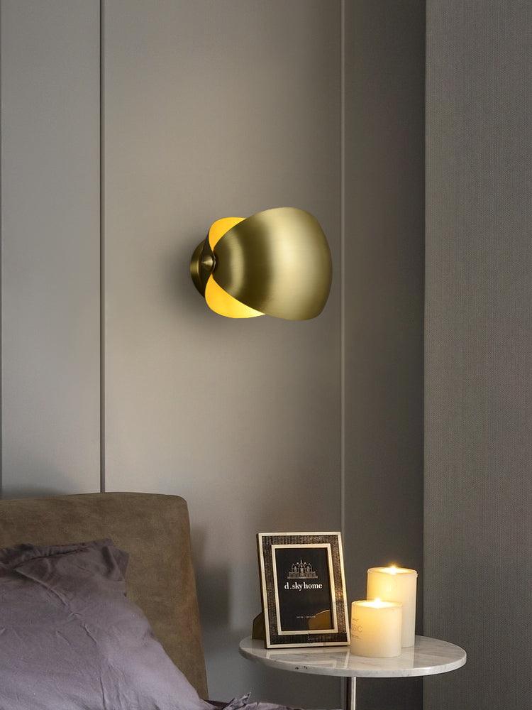 Luno Elegant Brass Wall Lamp - Letslighting