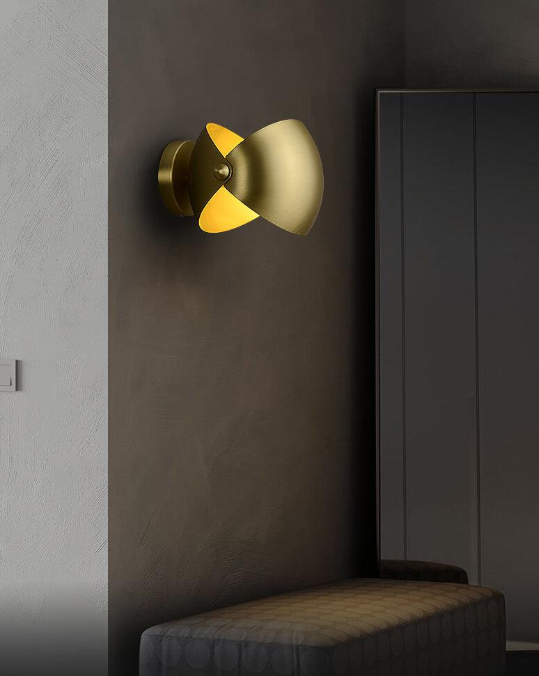 Luno Elegant Brass Wall Lamp - Letslighting