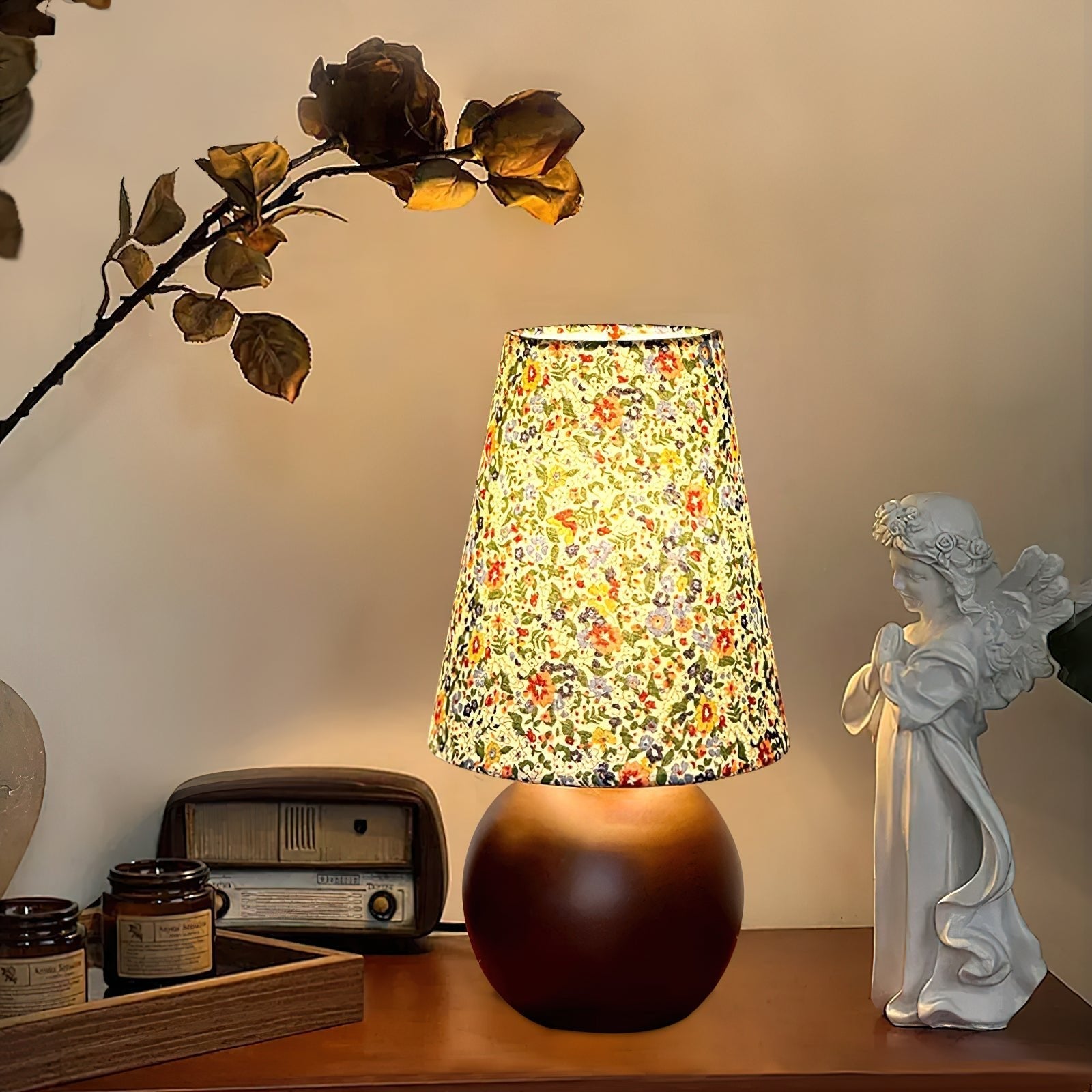 Flora Vintage Wood Table Lamp - Letslighting