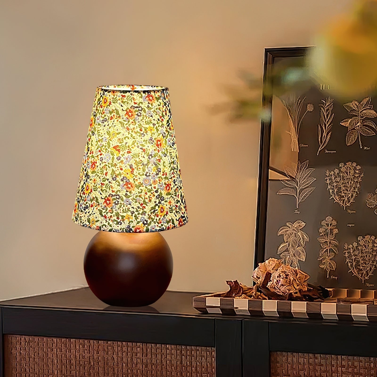 Flora Vintage Wood Table Lamp - Letslighting