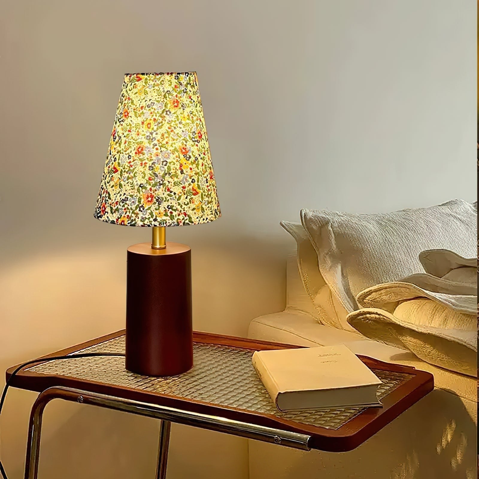 Flora Vintage Wood Table Lamp - Letslighting