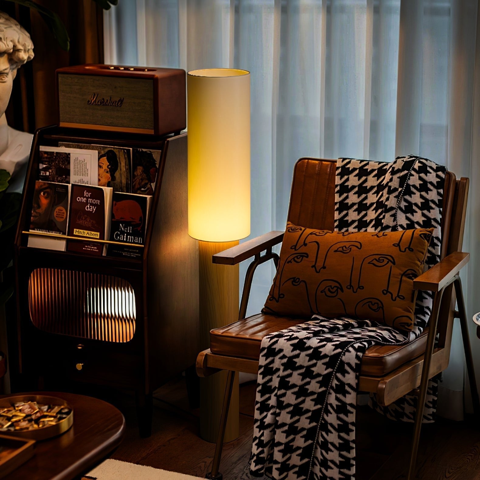 Uvynir Cylindrical Wood Floor Lamp - Letslighting