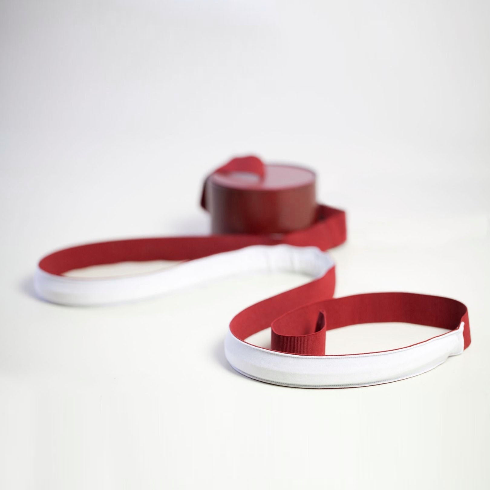 Thalix Fabric Floor Lamp - Letslighting