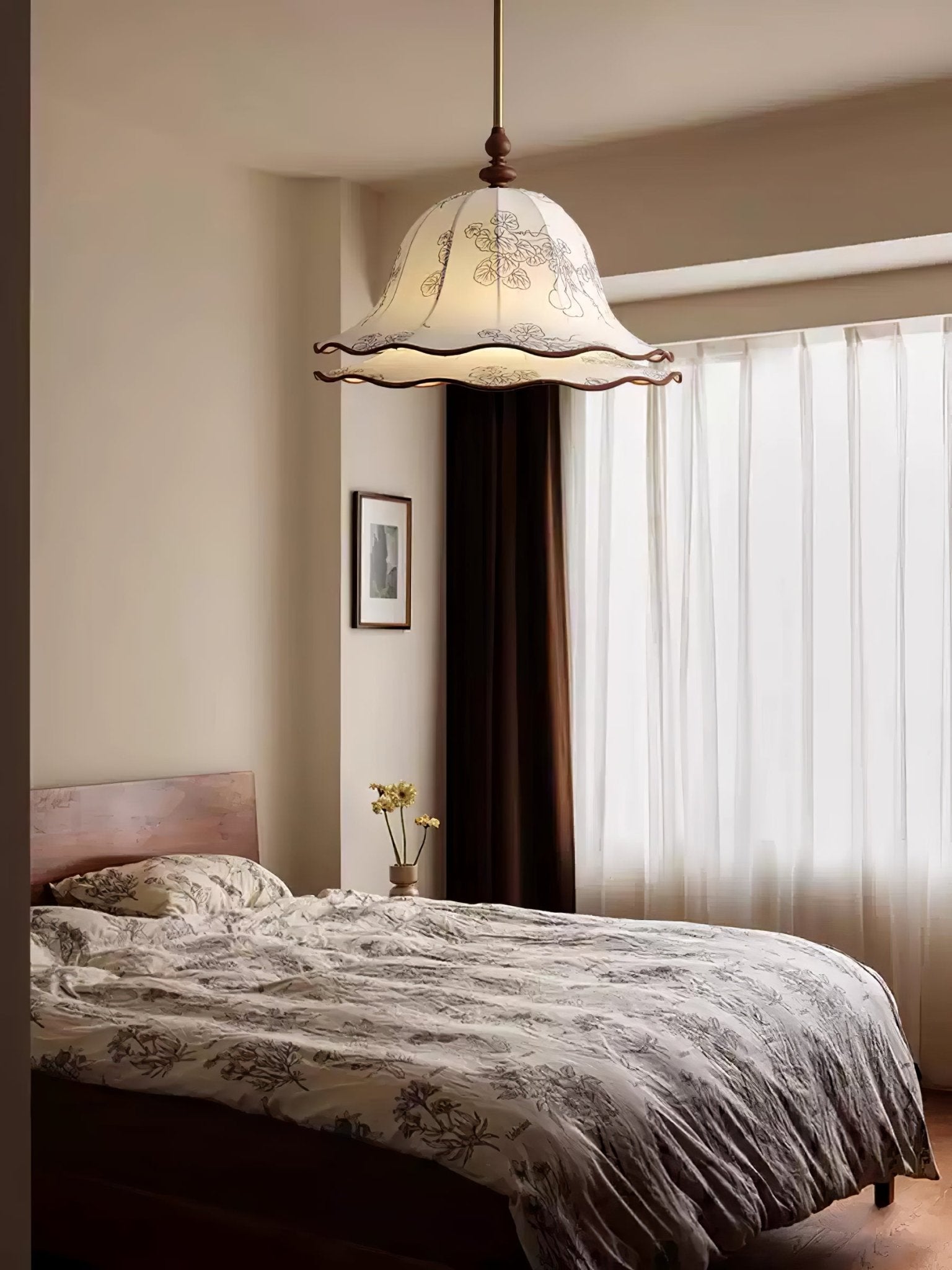 Ilsilis Traditional Elegance Floral Fabric Wood Pendant Lamp - Letslighting