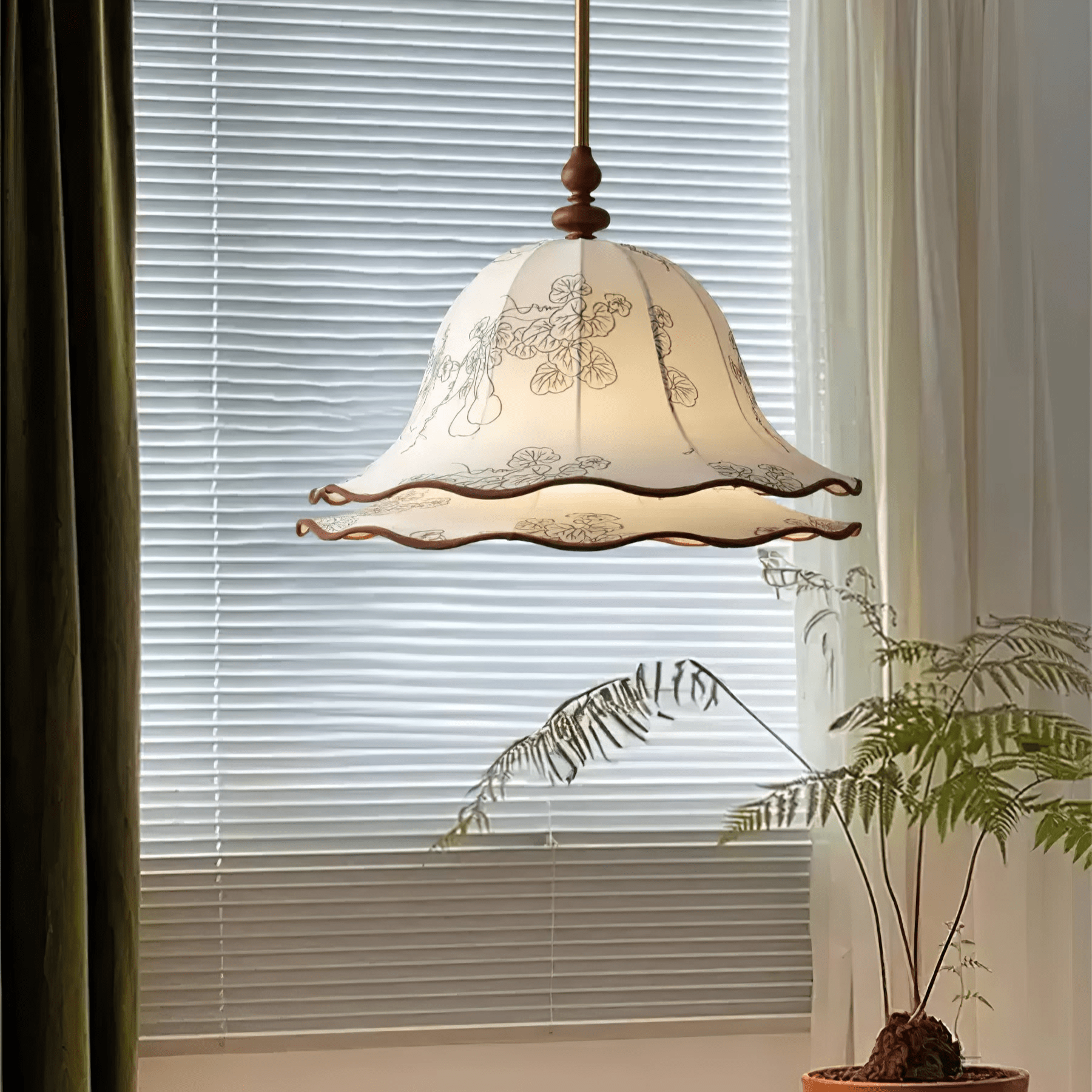 Ilsilis Traditional Elegance Floral Fabric Wood Pendant Lamp - Letslighting