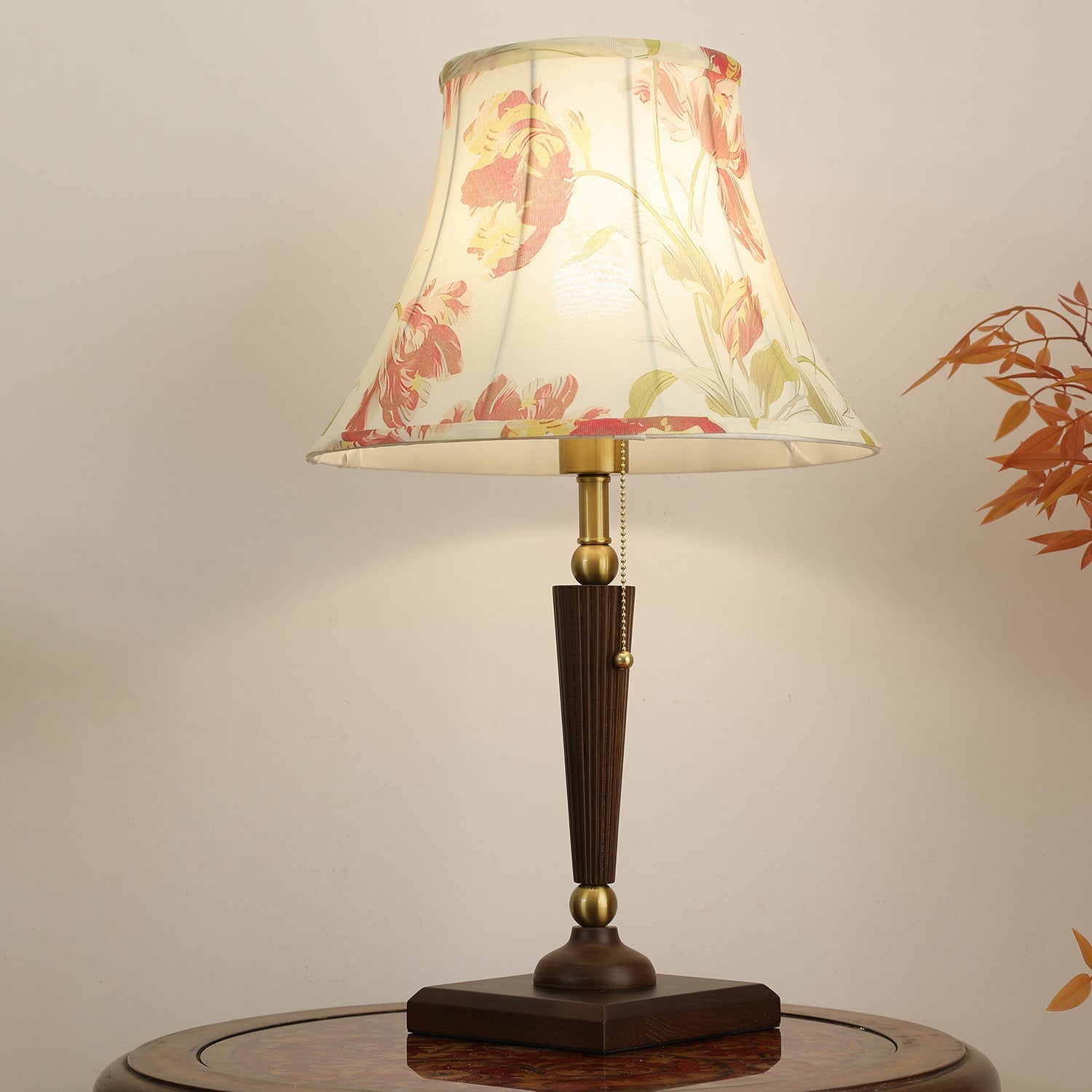 Zarw Wood & Fabric Table Lamp - Letslighting