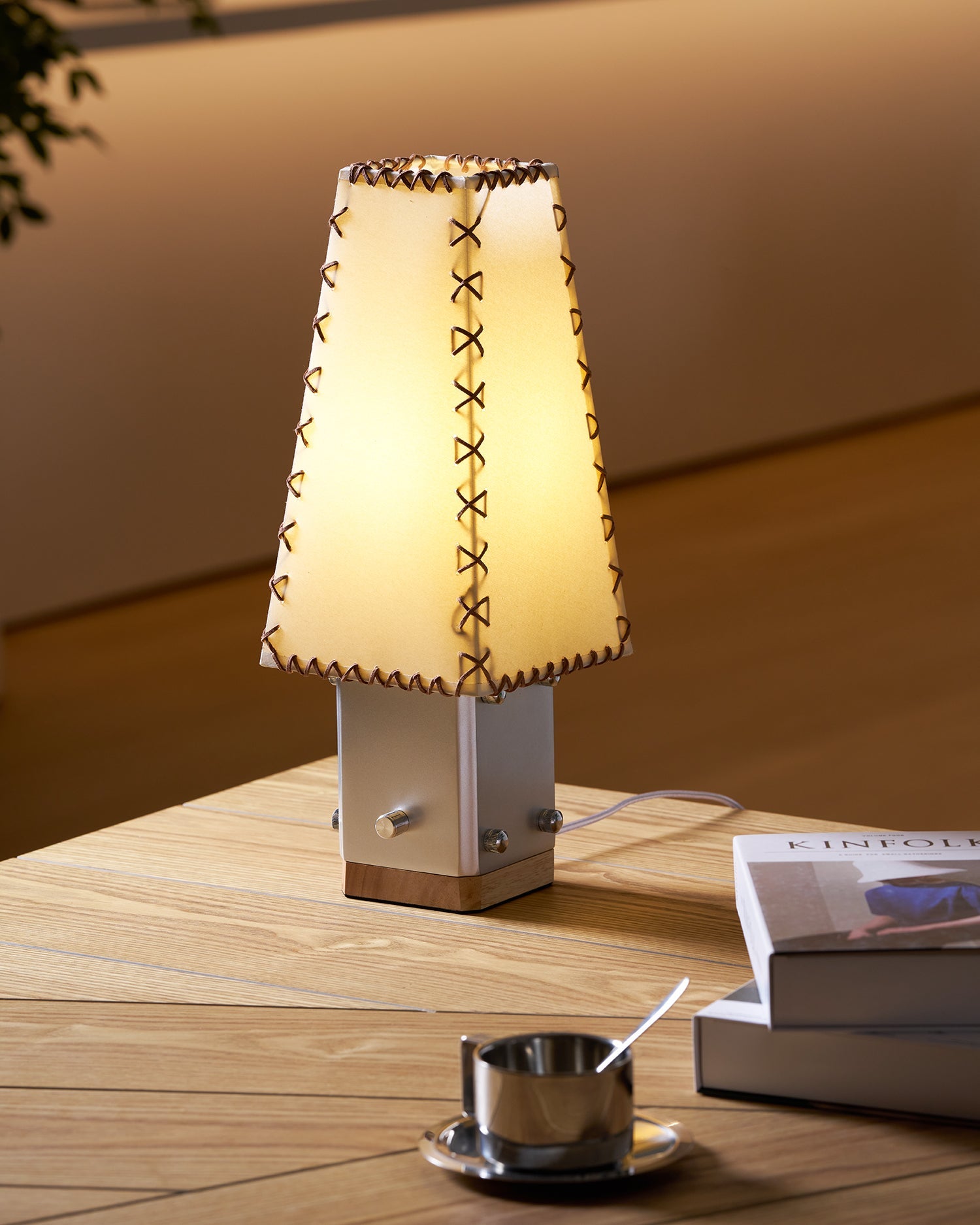 Estela Table Lamp - Letslighting