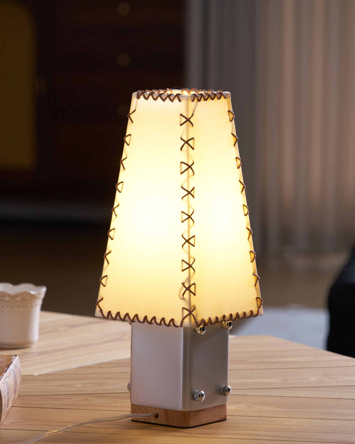 Estela Table Lamp - Letslighting