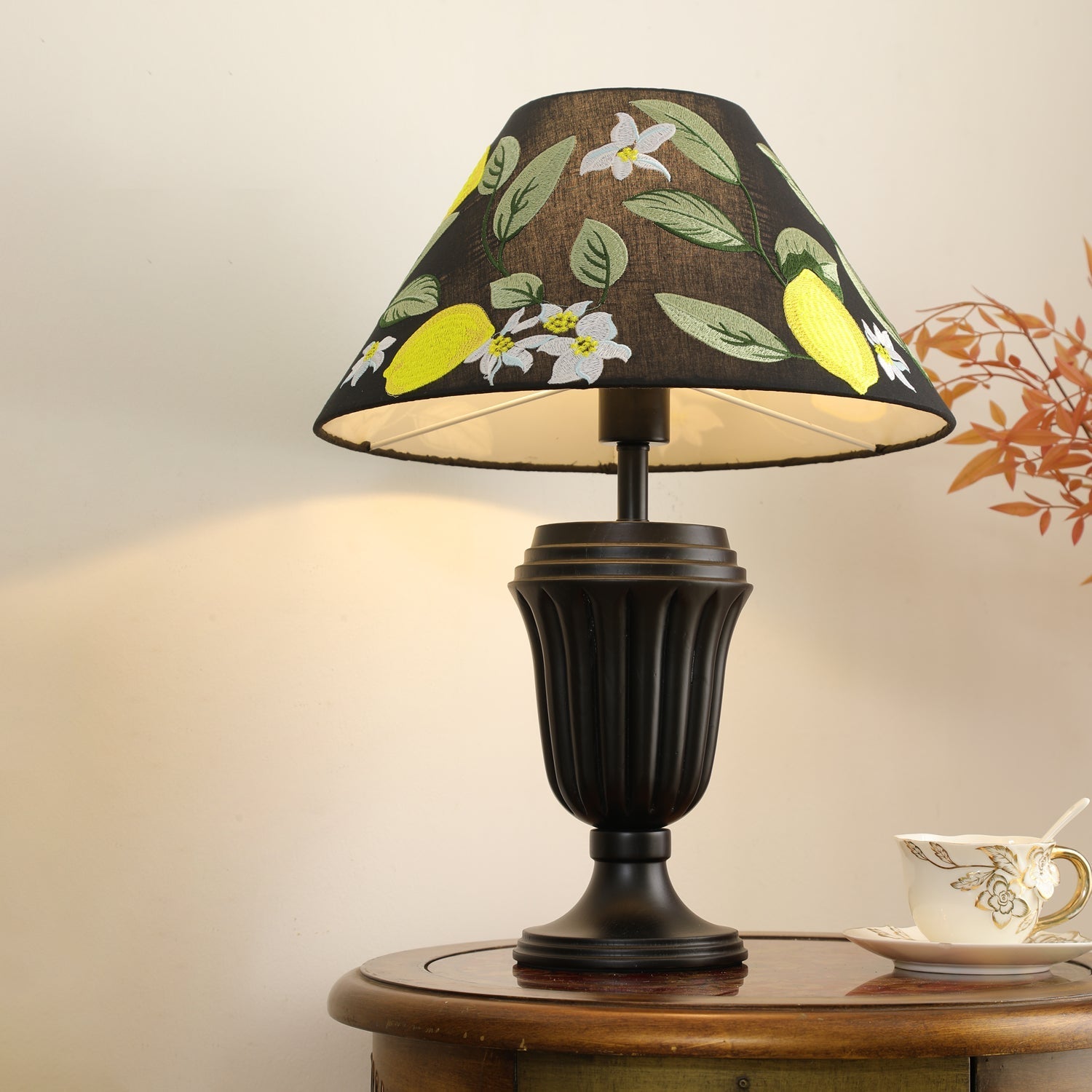 Orione Wood & Fabric Table Lamp - Letslighting