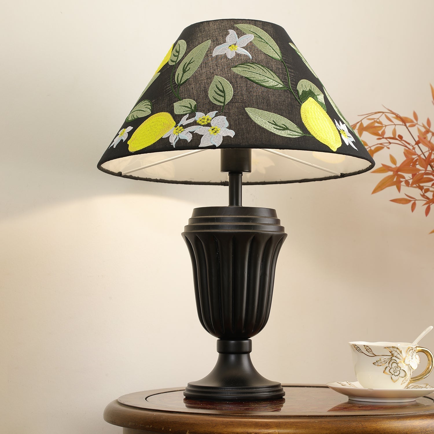 Orione Wood & Fabric Table Lamp - Letslighting