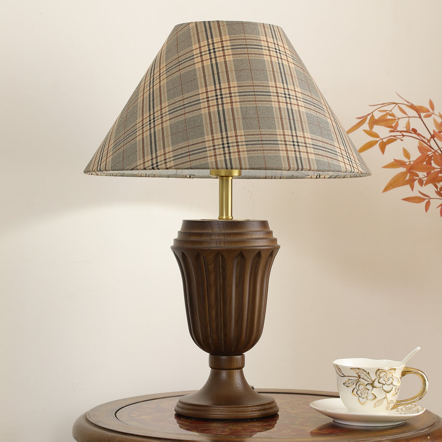 Orione Wood & Fabric Table Lamp - Letslighting