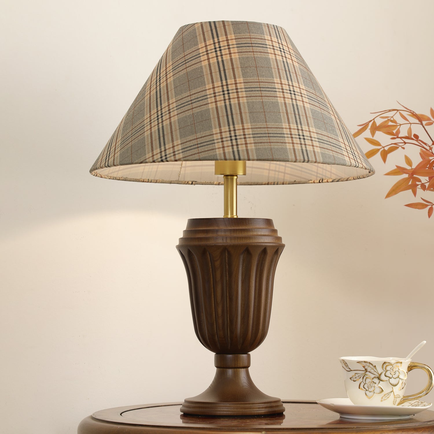 Orione Wood & Fabric Table Lamp - Letslighting