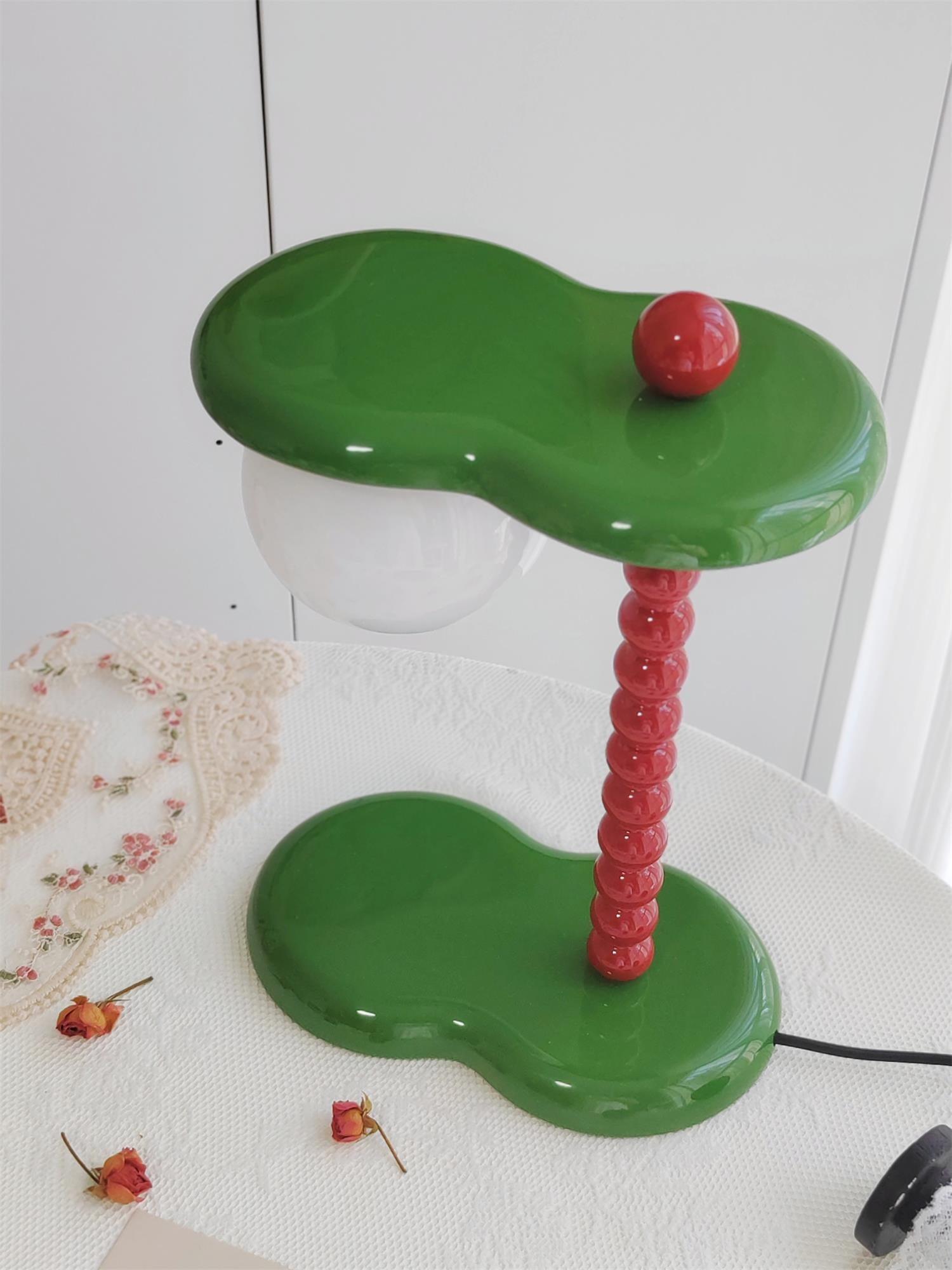 Viloce Resin Traditional Table Lamp - Letslighting