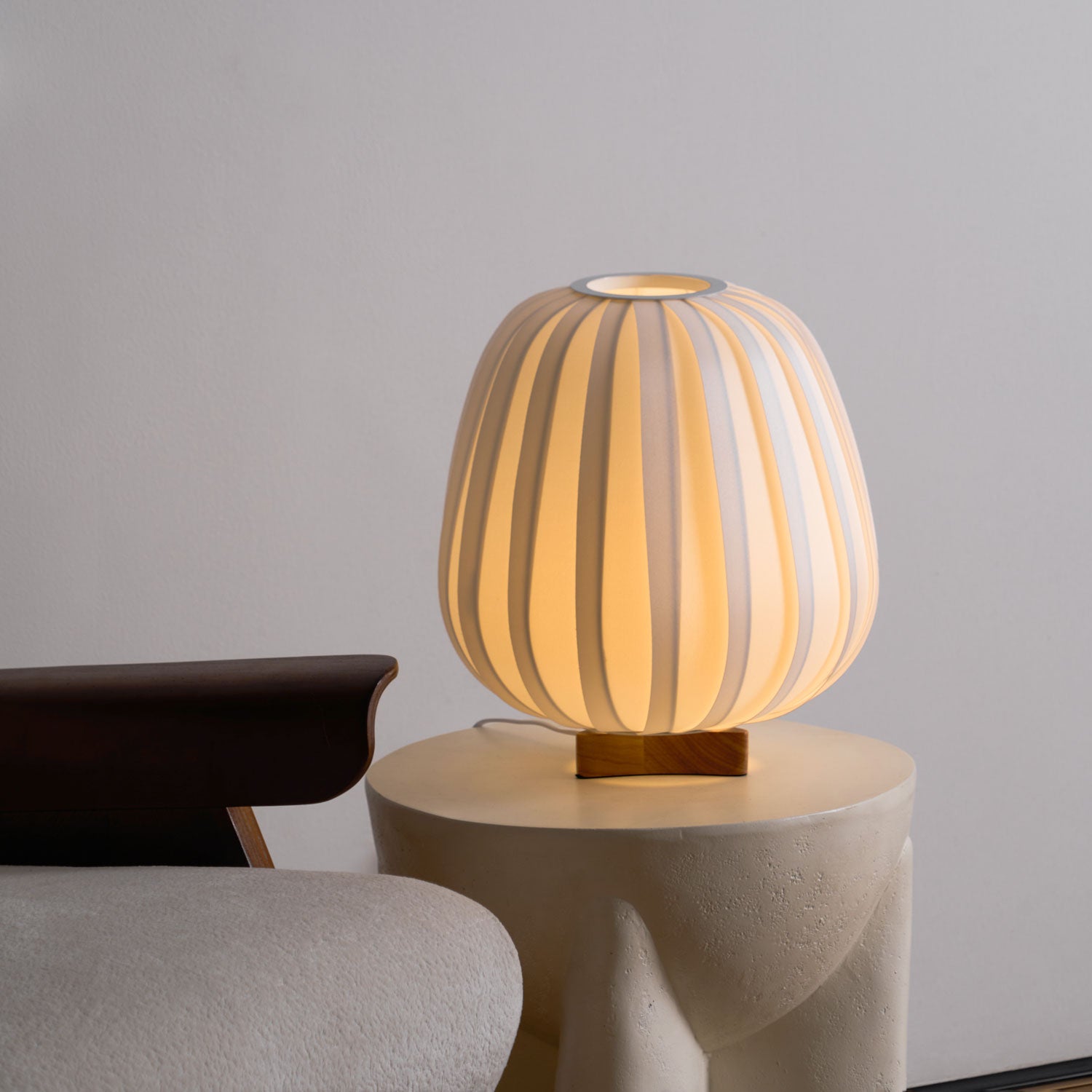 Fabric Minimalist Table Lamp - Blowlighting