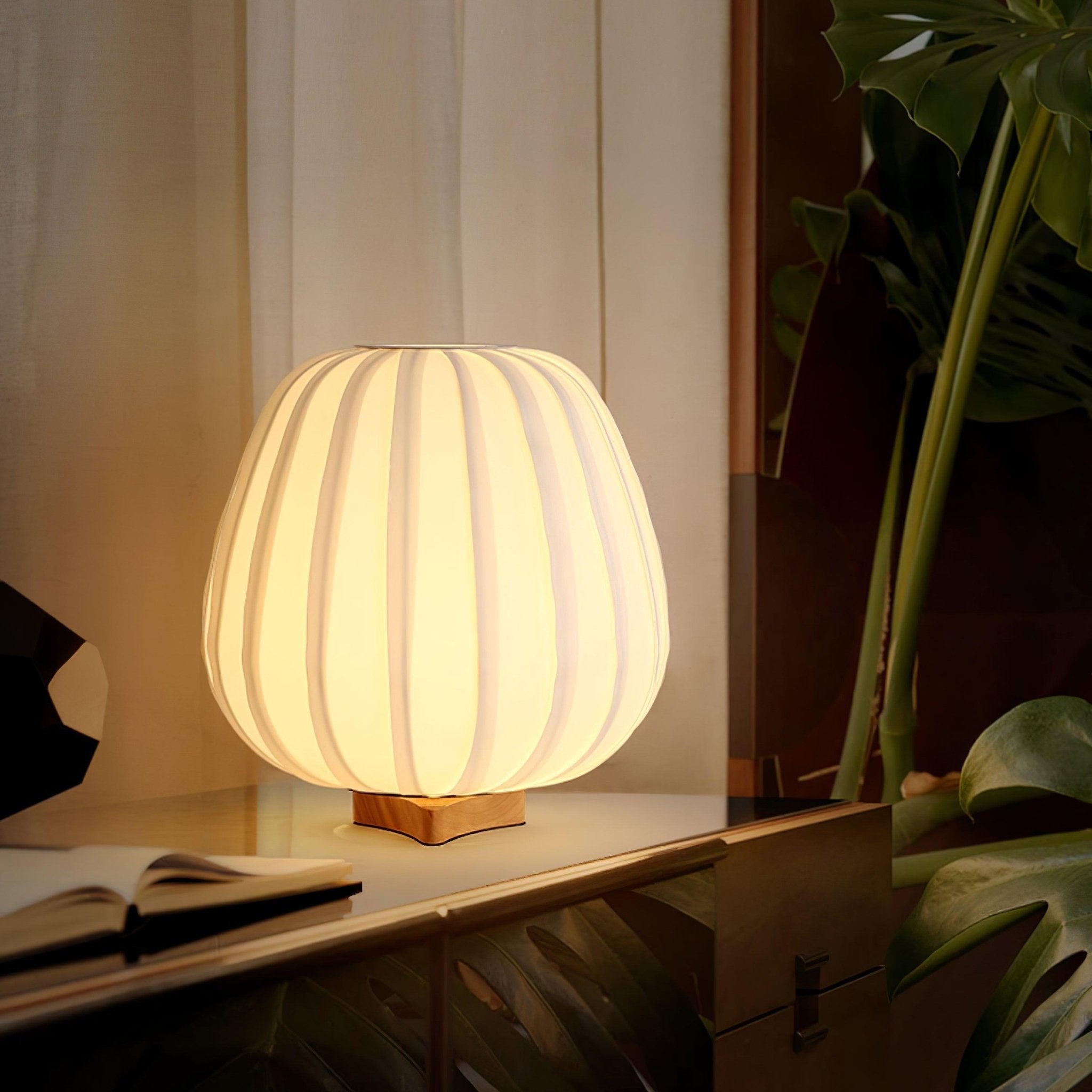 Fabric Minimalist Table Lamp - Blowlighting