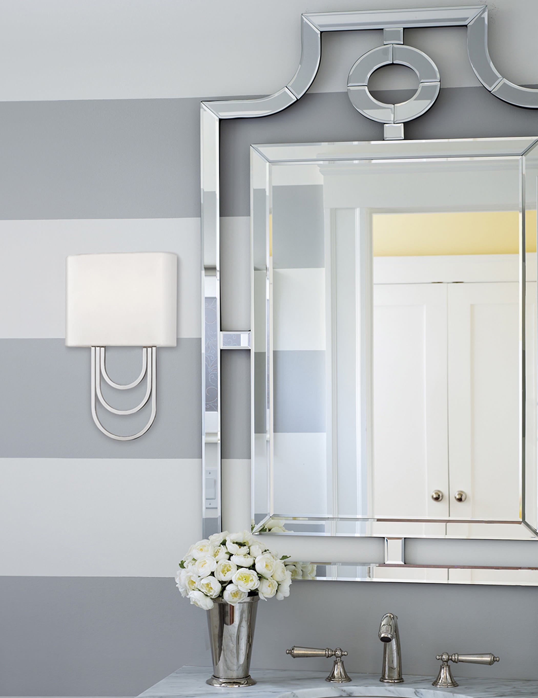 Evelaris Modern Minimalist Brass Fabric Wall Lamp - Letslighting