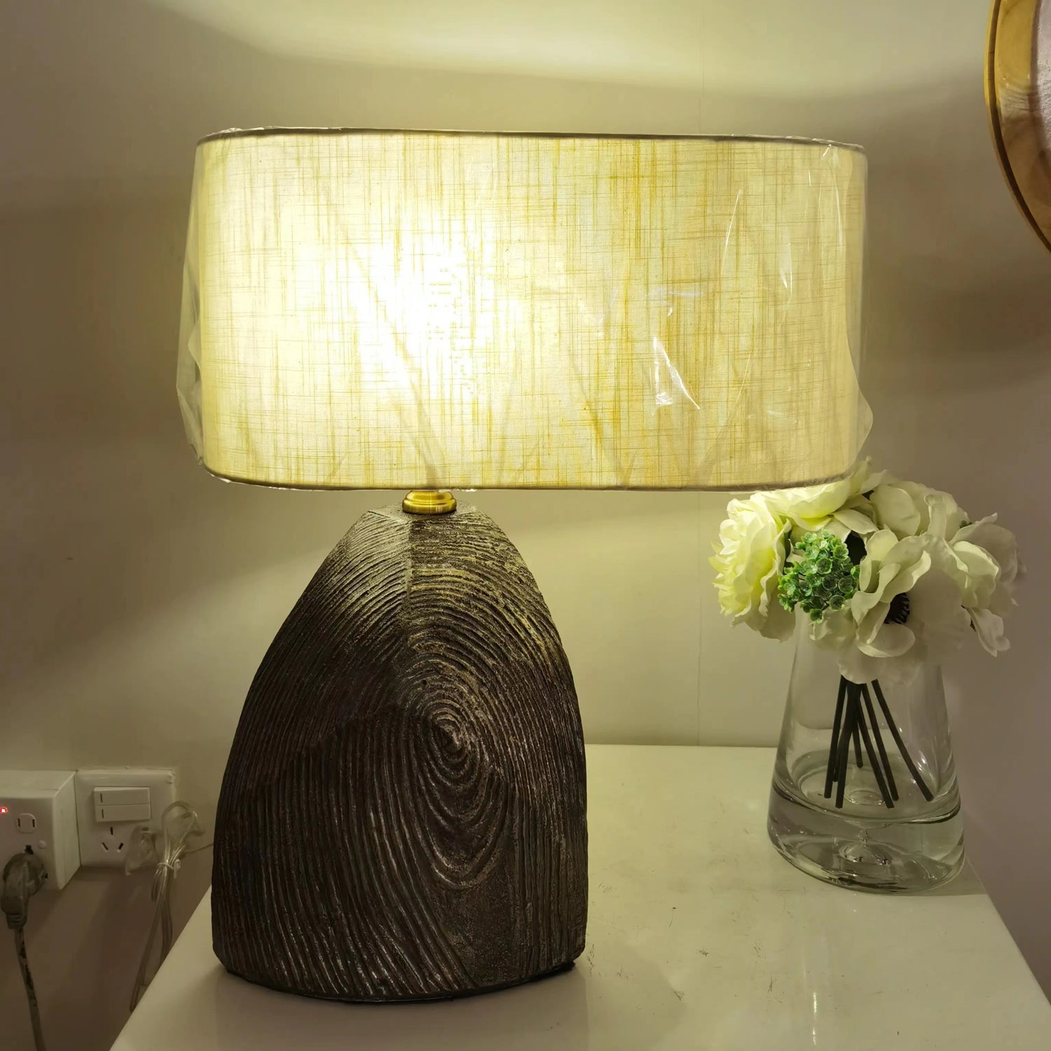 Mylirisra Table Lamp - Letslighting