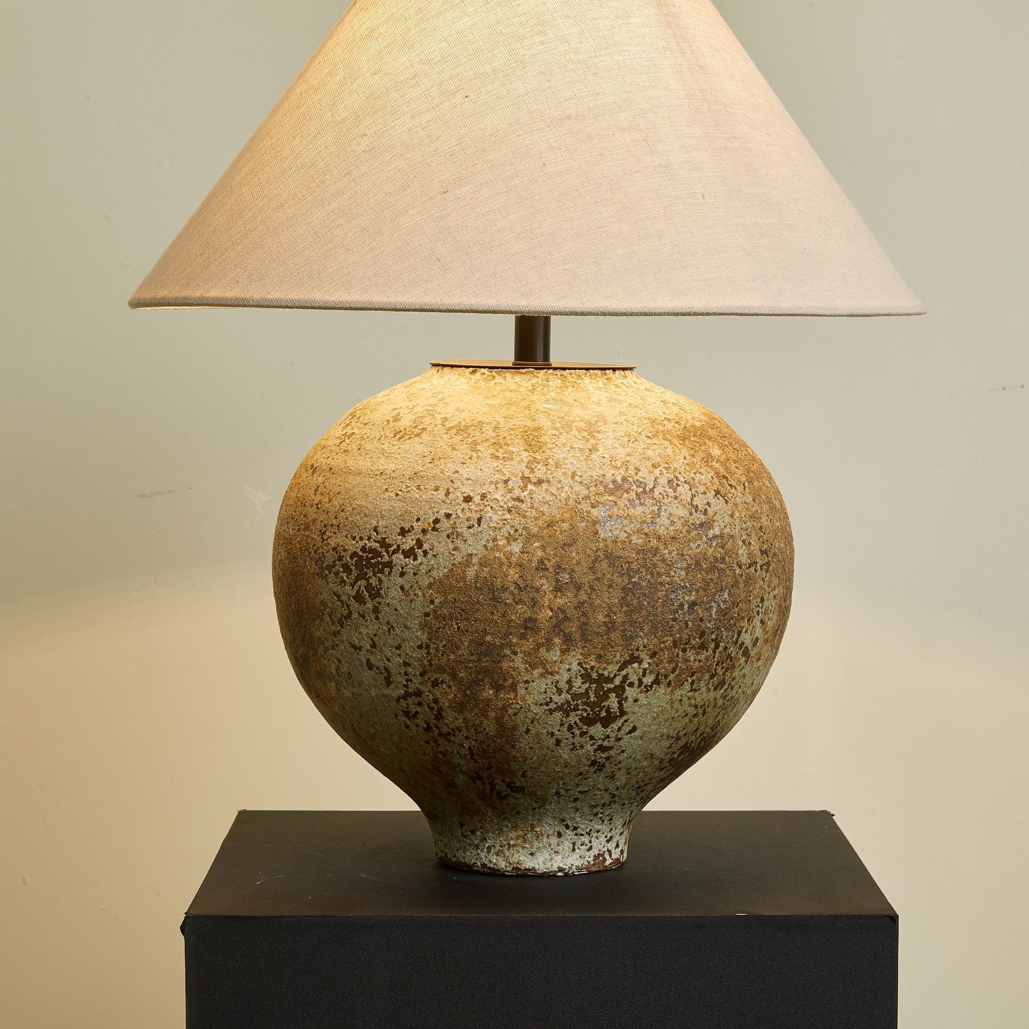 Logan Modern Ceramics Table Lamp - Letslighting