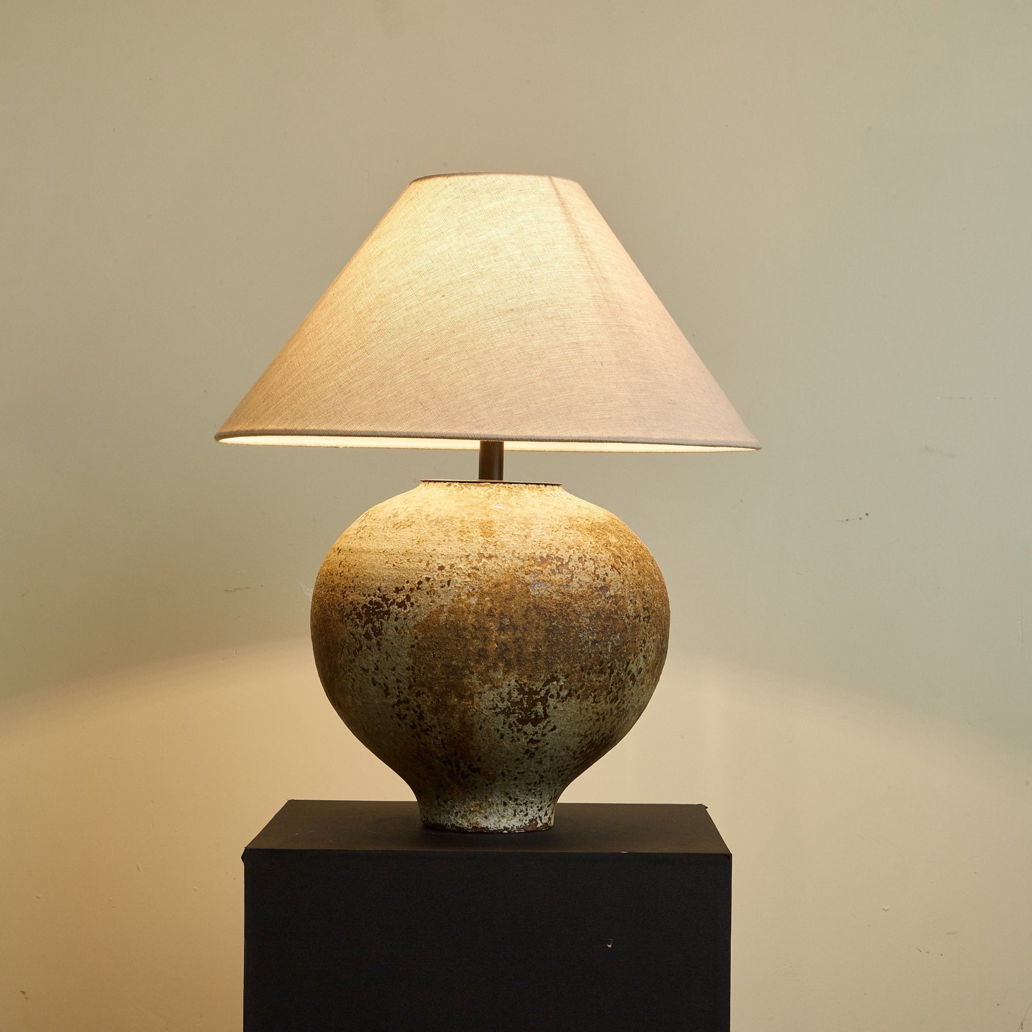 Logan Modern Ceramics Table Lamp - Letslighting