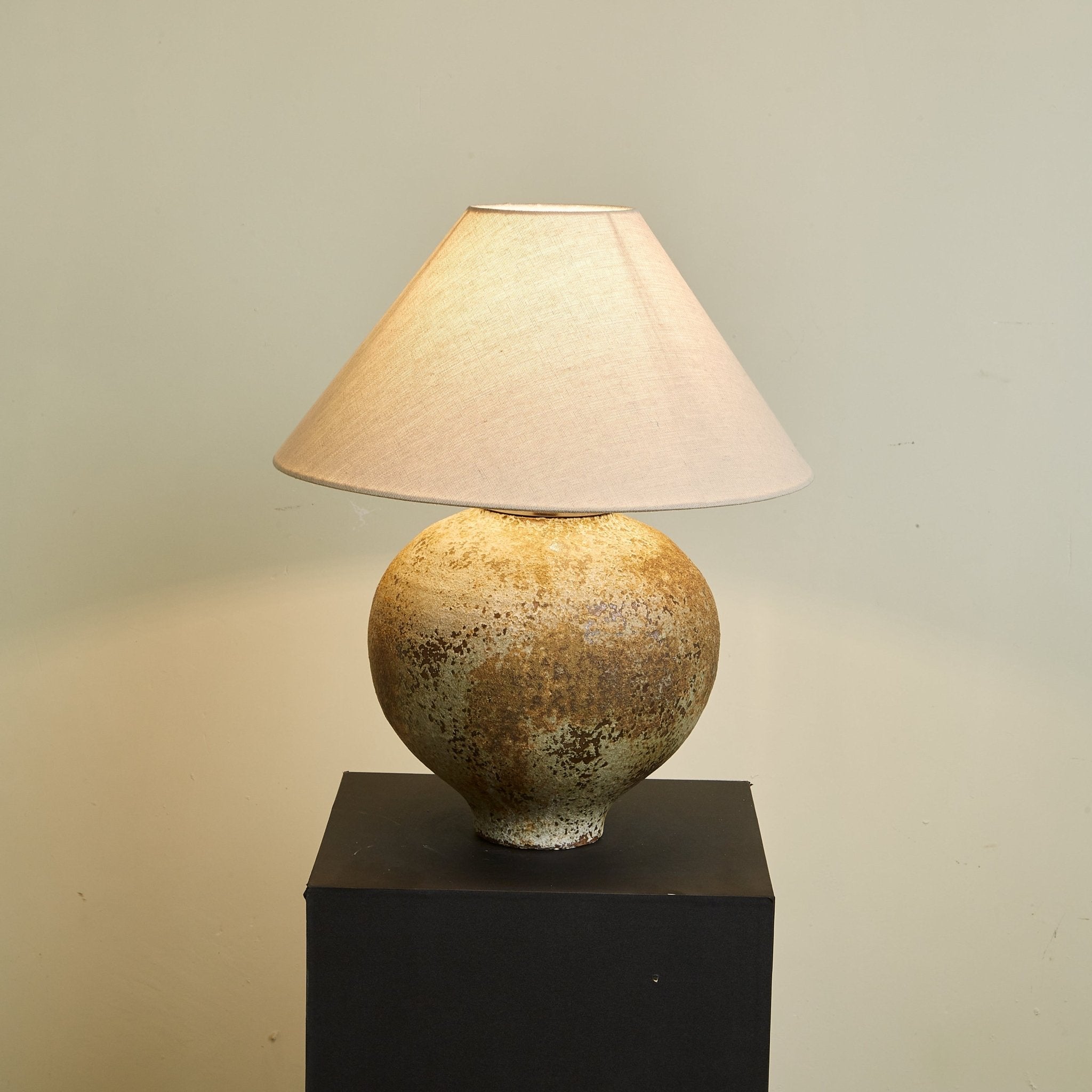 Logan Modern Ceramics Table Lamp - Letslighting