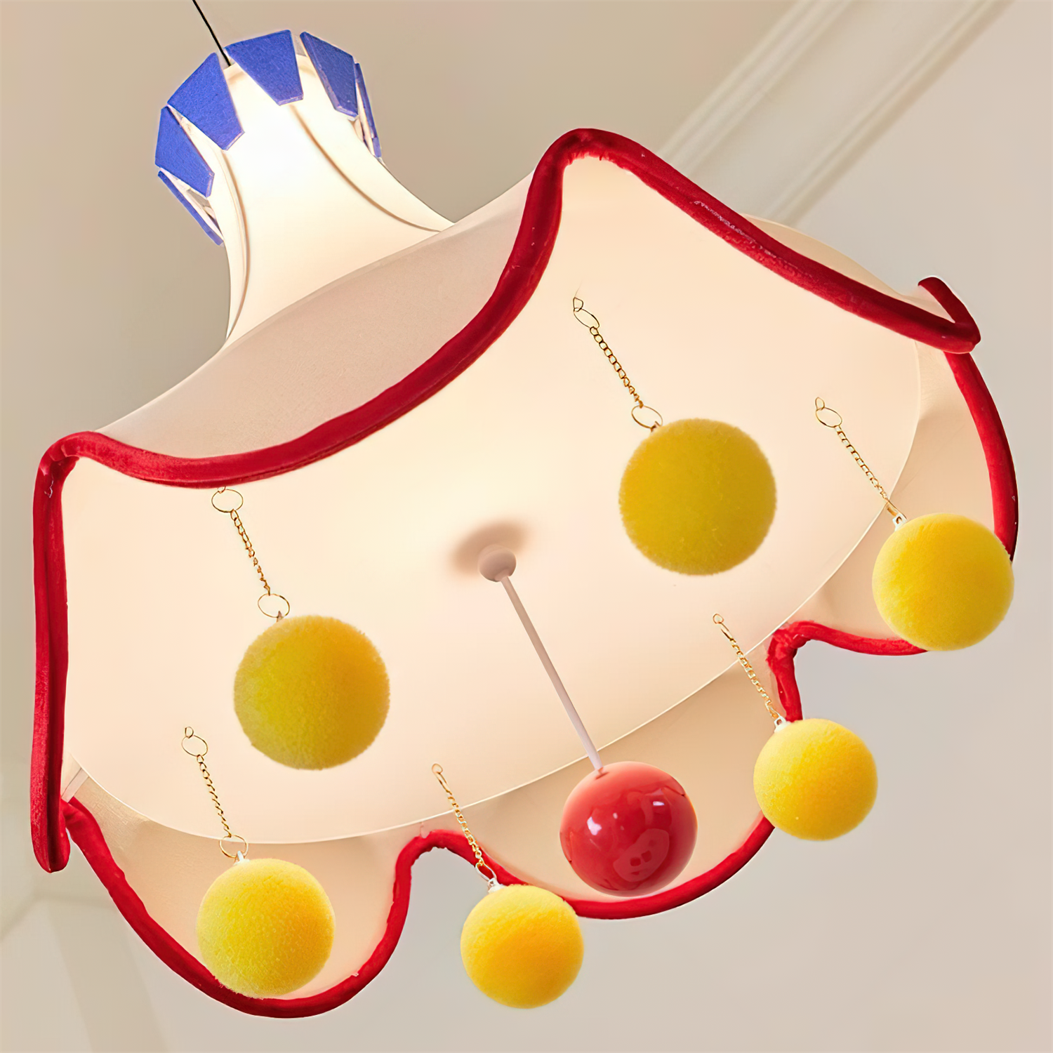 Finaflor Pendant Lamp Scalloped Pom-Pom - Letslighting