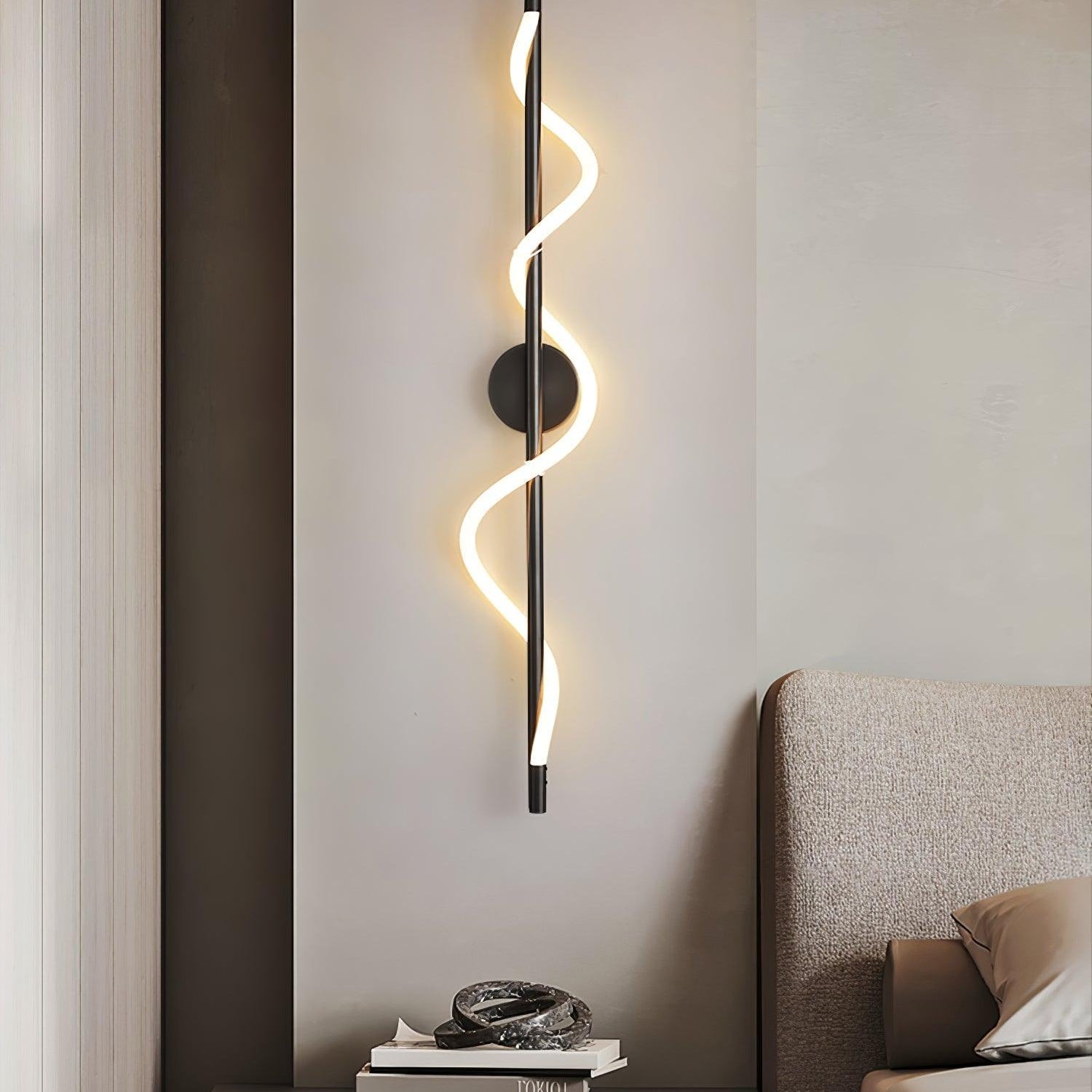 Fidora Sculptural Brass Silicone Wall Lamp - Letslighting