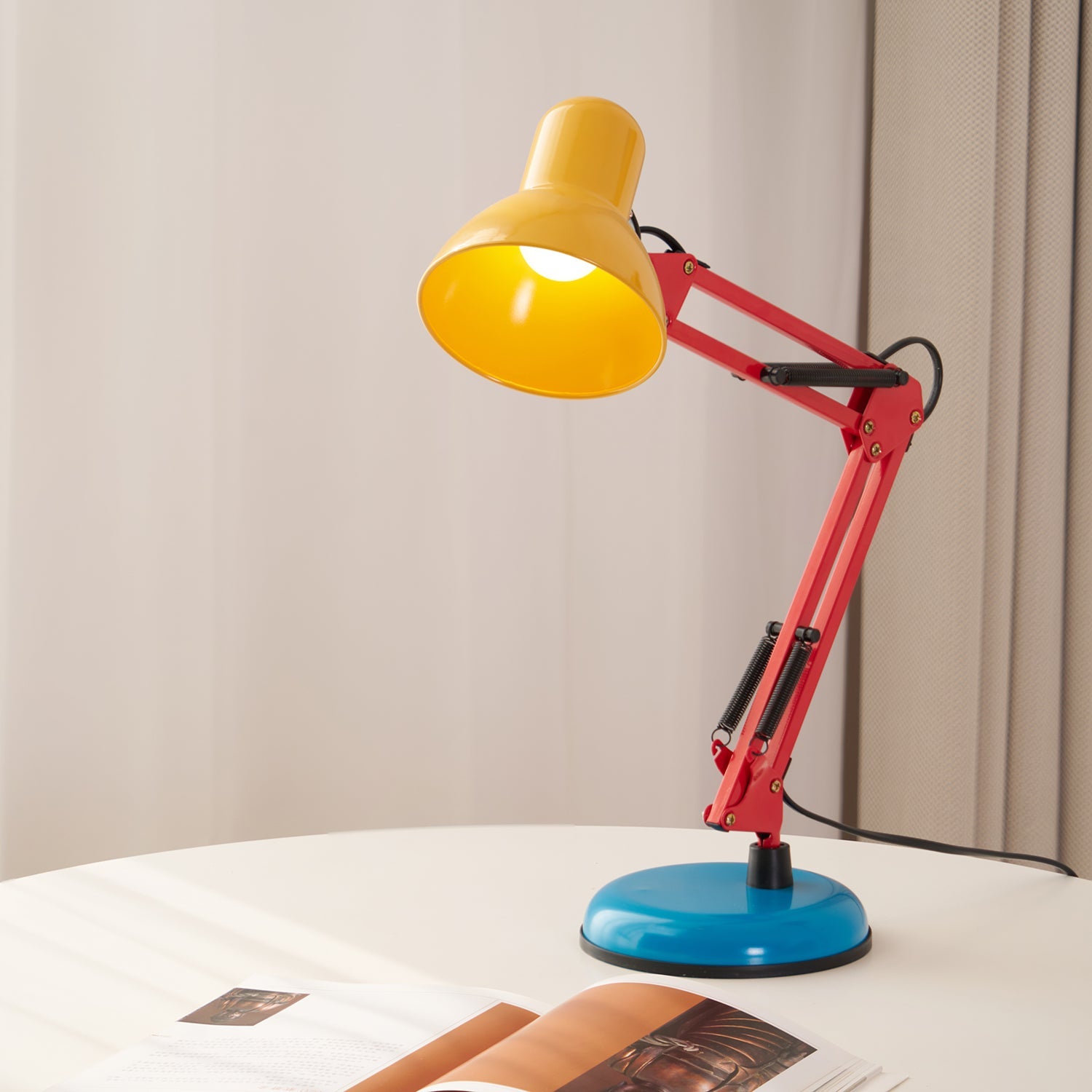 Jamie Modern Table Lamp - Letslighting