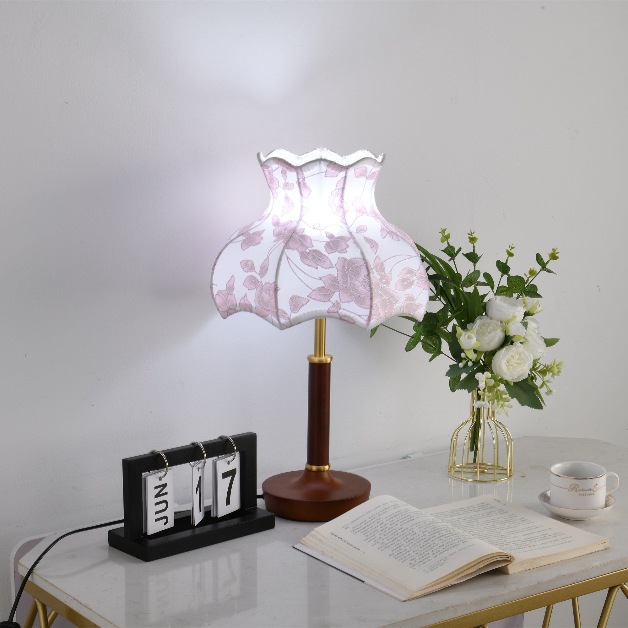 Naomi Vintage Table Lamp - Letslighting