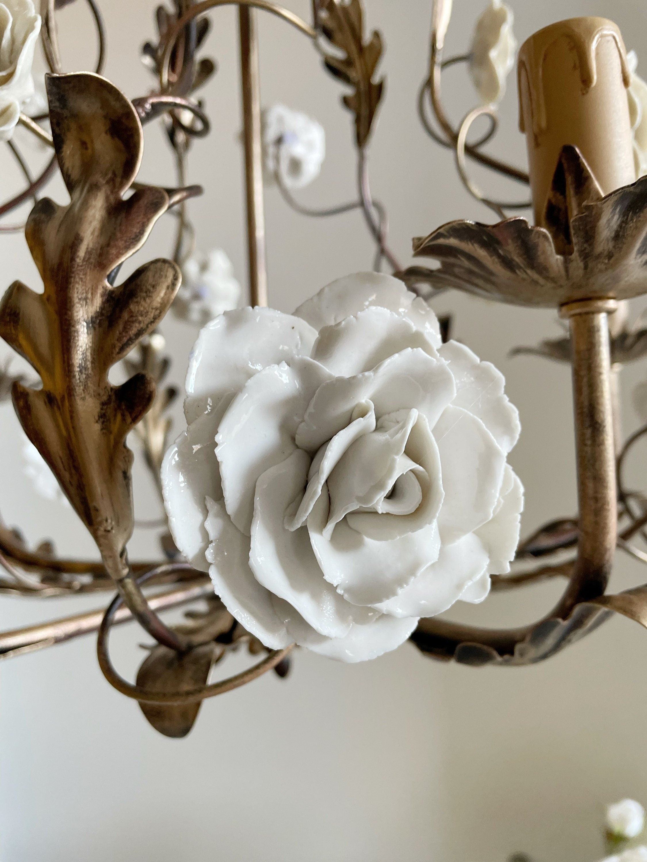 Araeyra Postmodern Luxury Rose Ceramic Chandelier - Letslighting