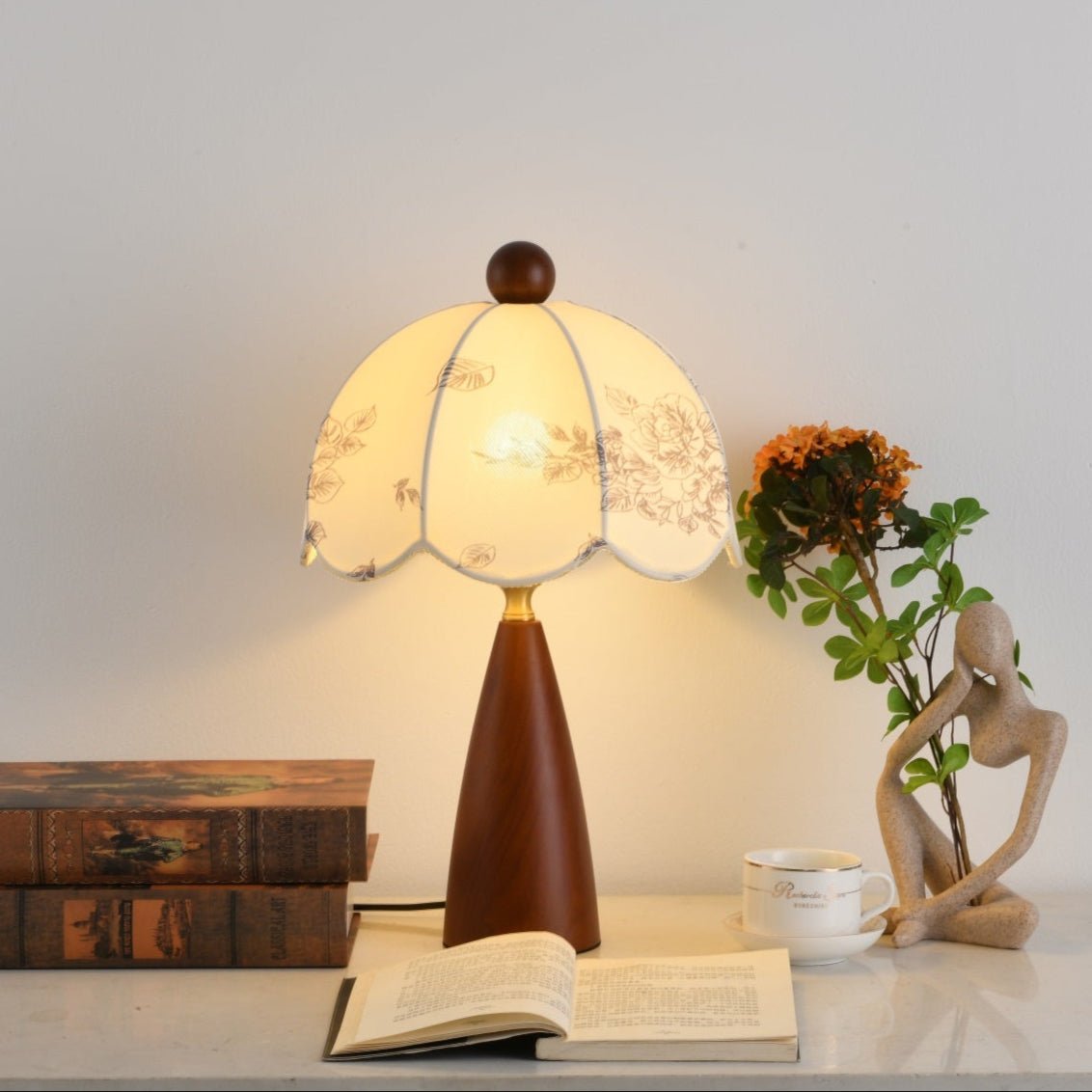 Ruby Vintage Table Lamp - Letslighting