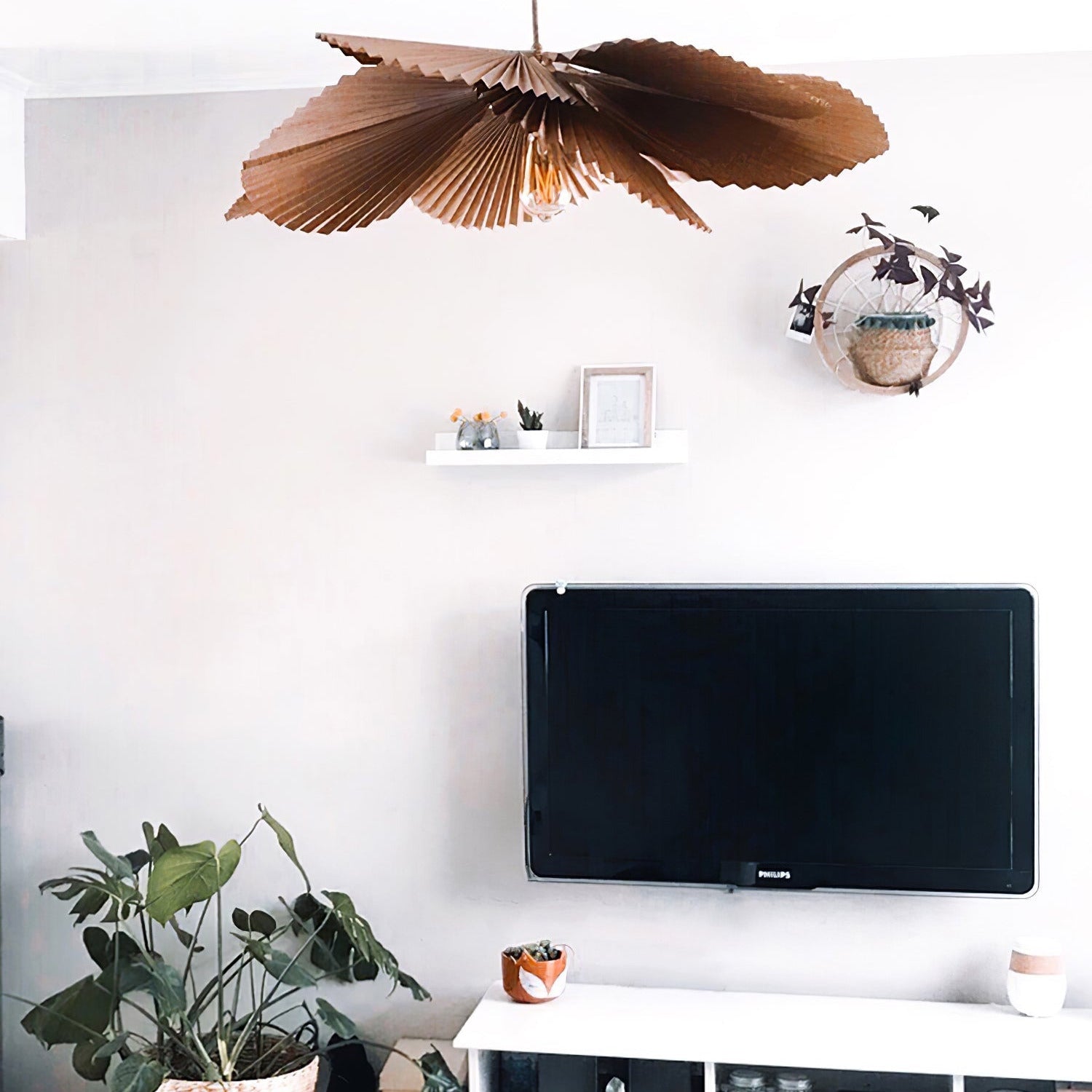 Ritta Folded Leaf Lotus Livingroom Pendant Lamp Paper