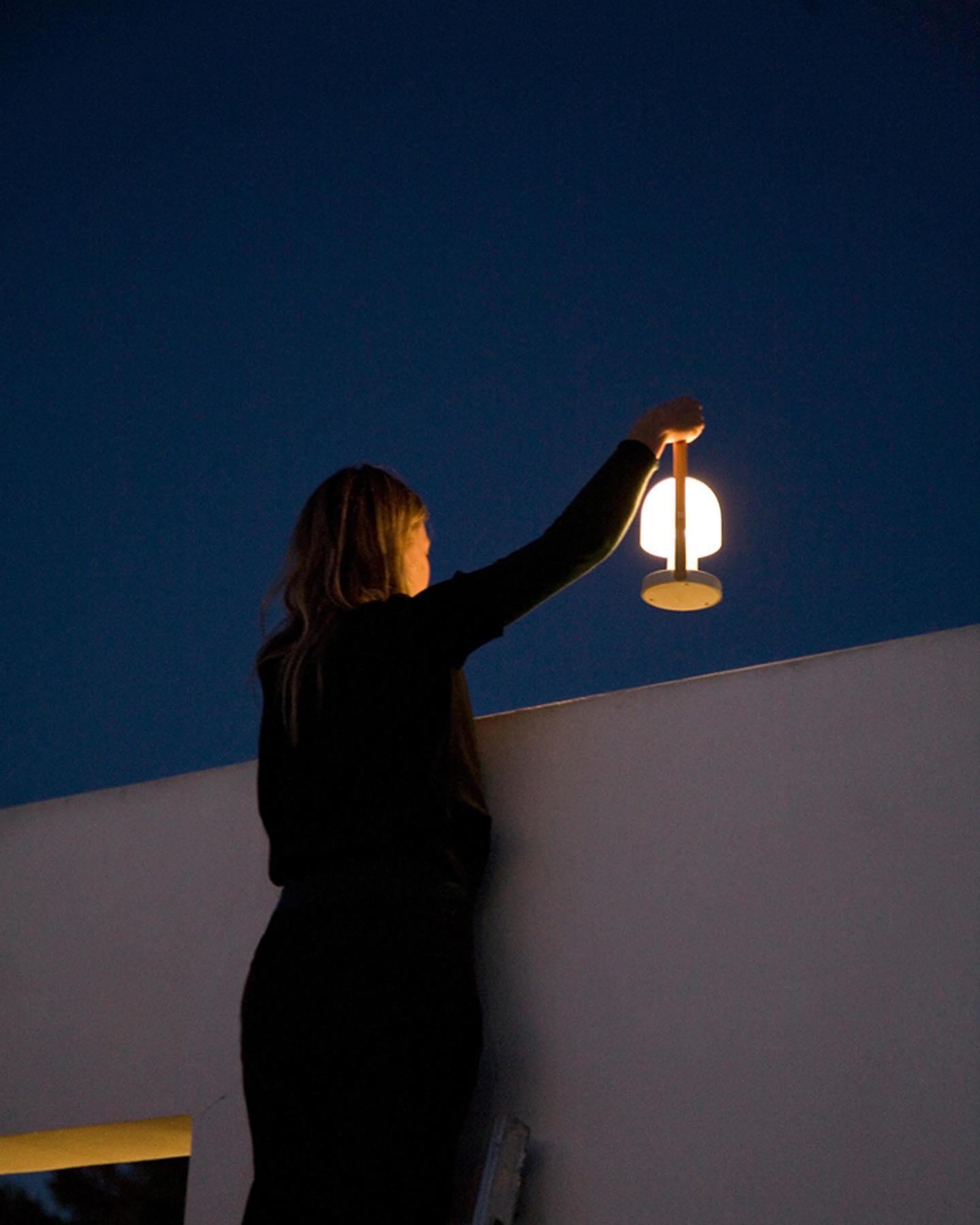 Solisice Scandinavian Table Lamp - Letslighting