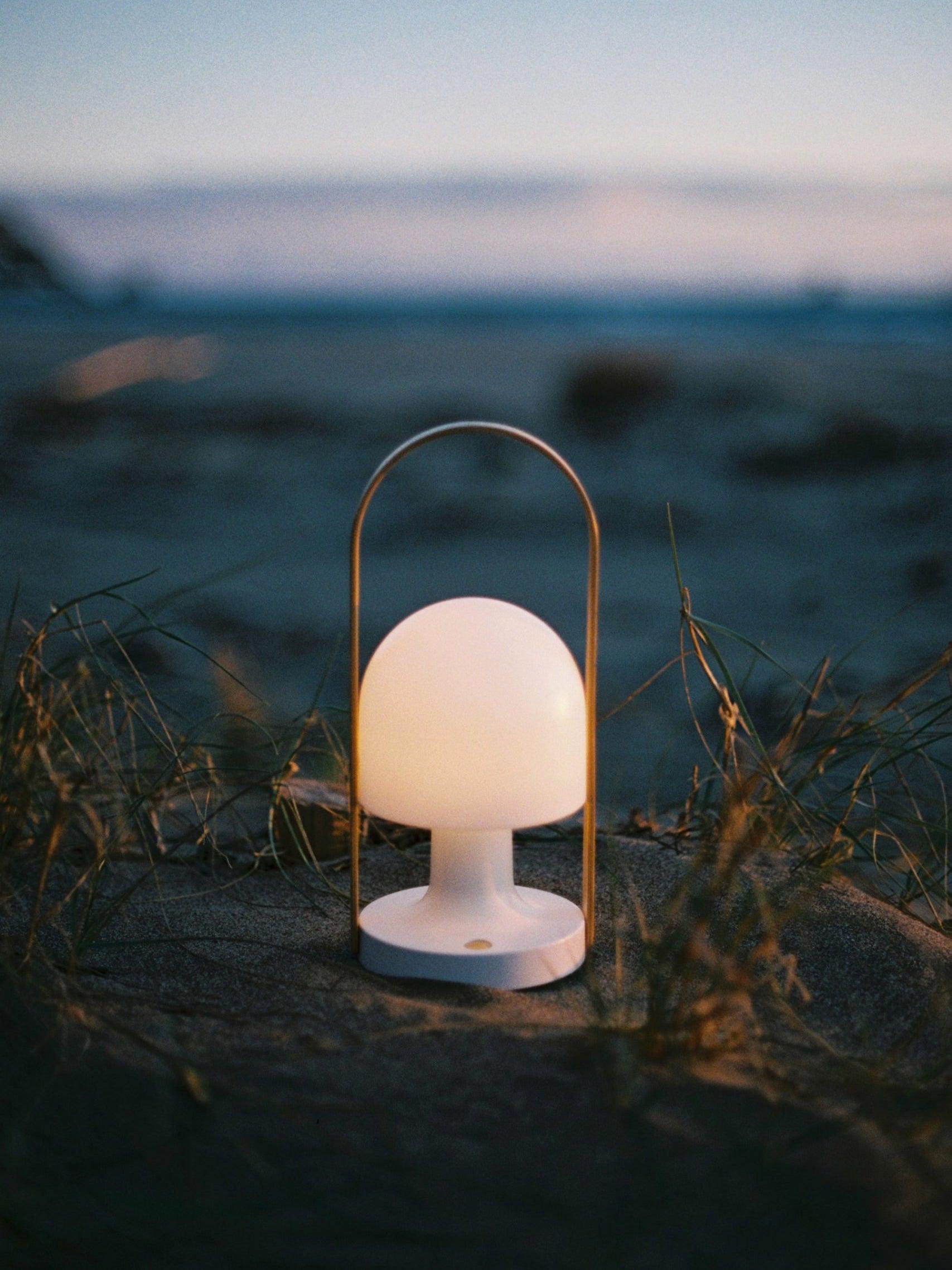 Solisice Scandinavian Table Lamp - Letslighting