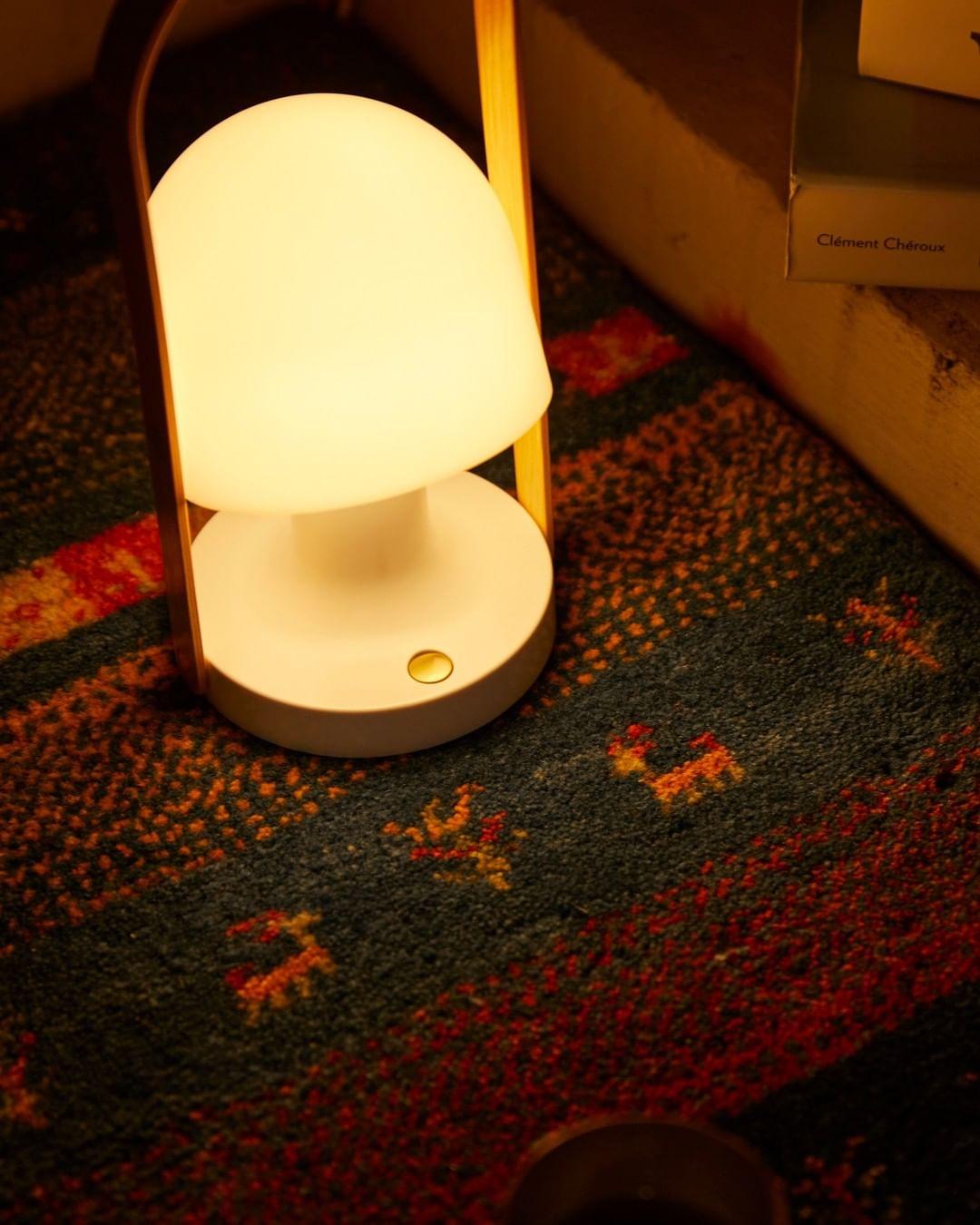 Solisice Scandinavian Table Lamp - Letslighting