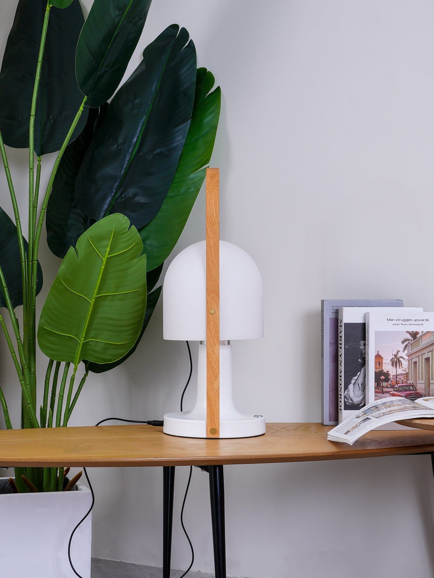 Solisice Scandinavian Table Lamp - Letslighting