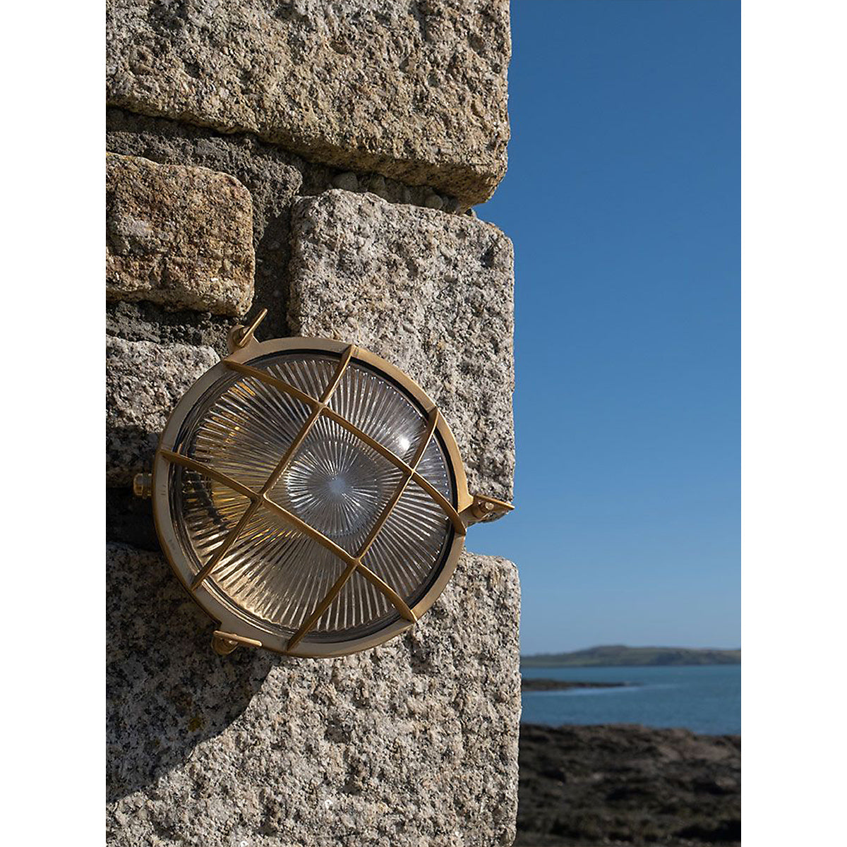 Erthearis Vintage Brass Bunker Sconce Wall Lamp - Letslighting