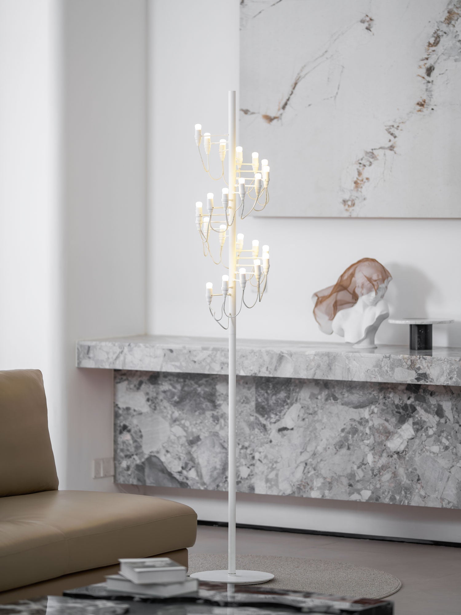 Olliryra Sculptural Steel Floor Lamp - Letslighting