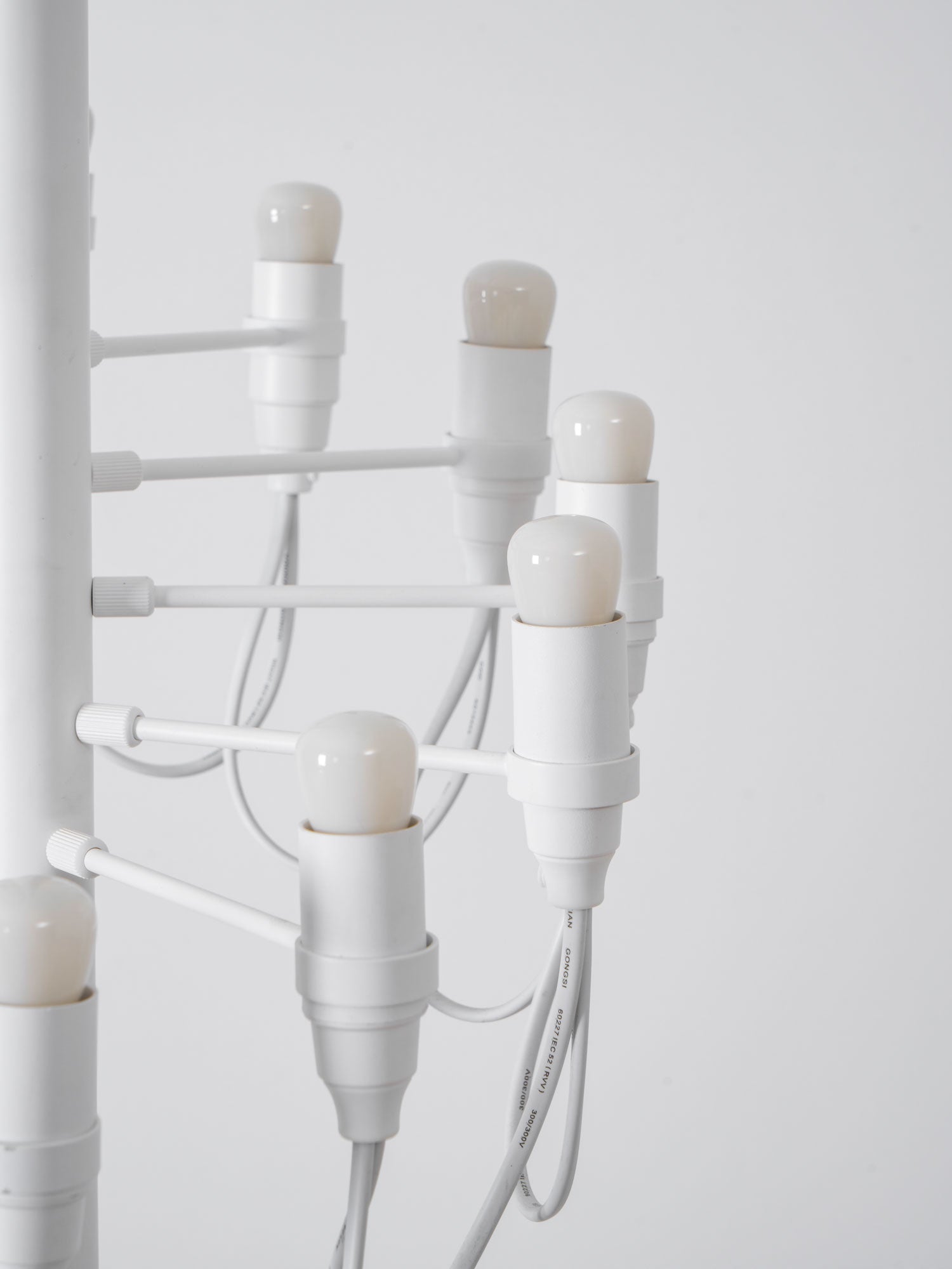 Olliryra Sculptural Steel Floor Lamp - Letslighting