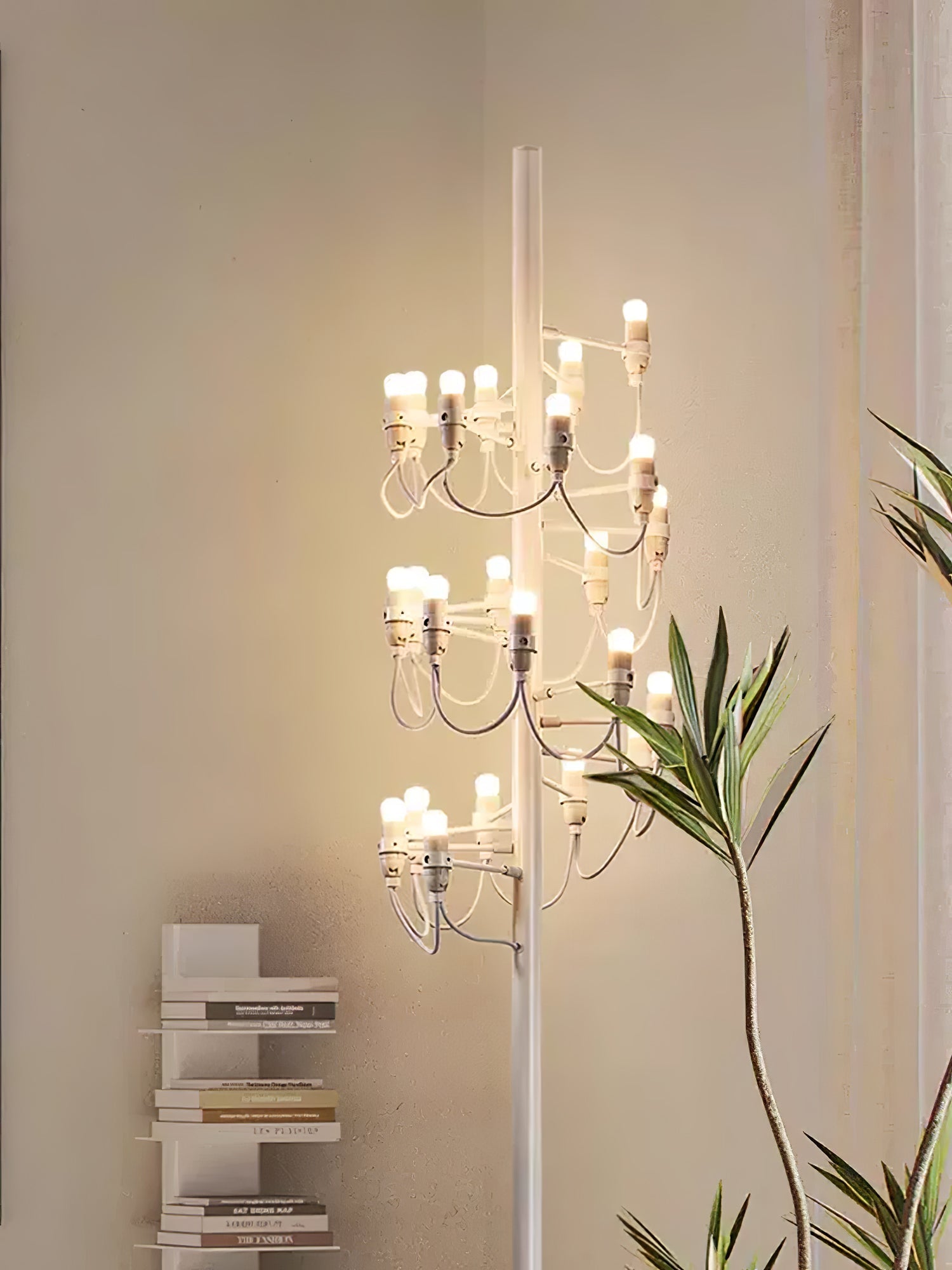 Olliryra Sculptural Steel Floor Lamp - Letslighting