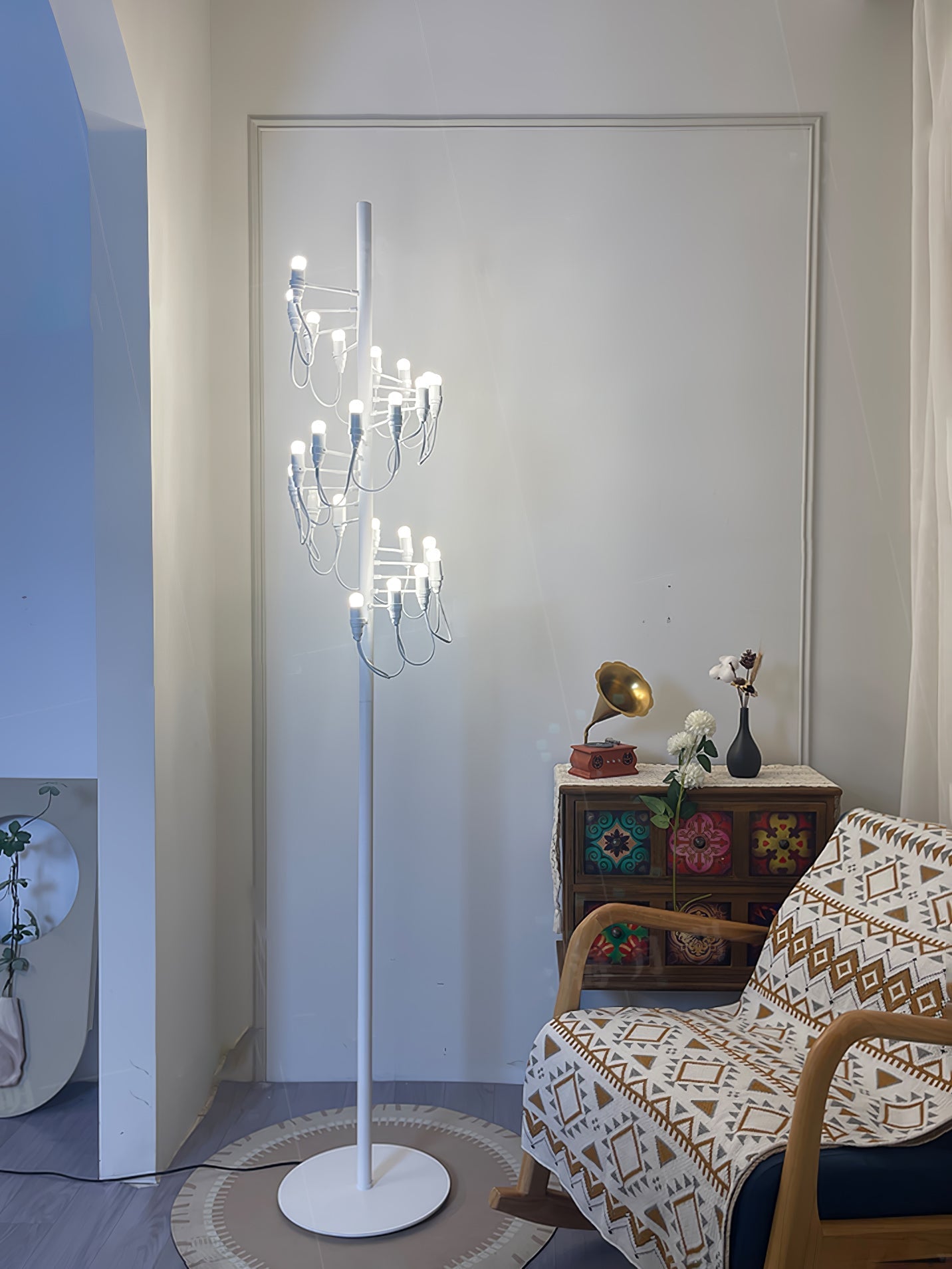 Olliryra Sculptural Steel Floor Lamp - Letslighting