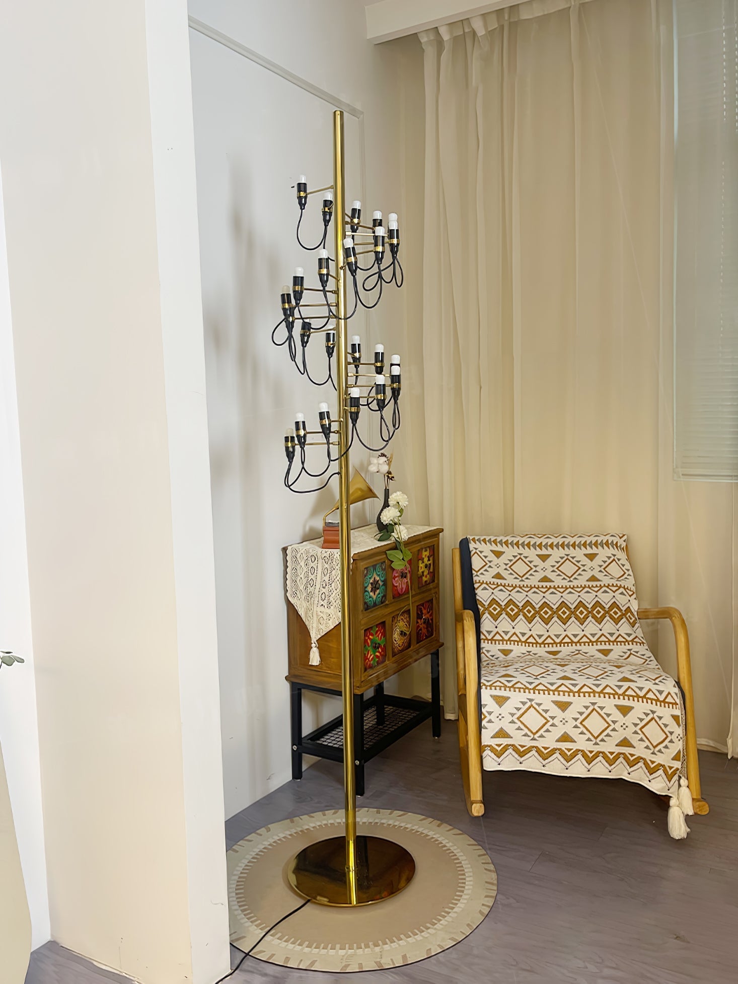 Olliryra Sculptural Steel Floor Lamp - Letslighting