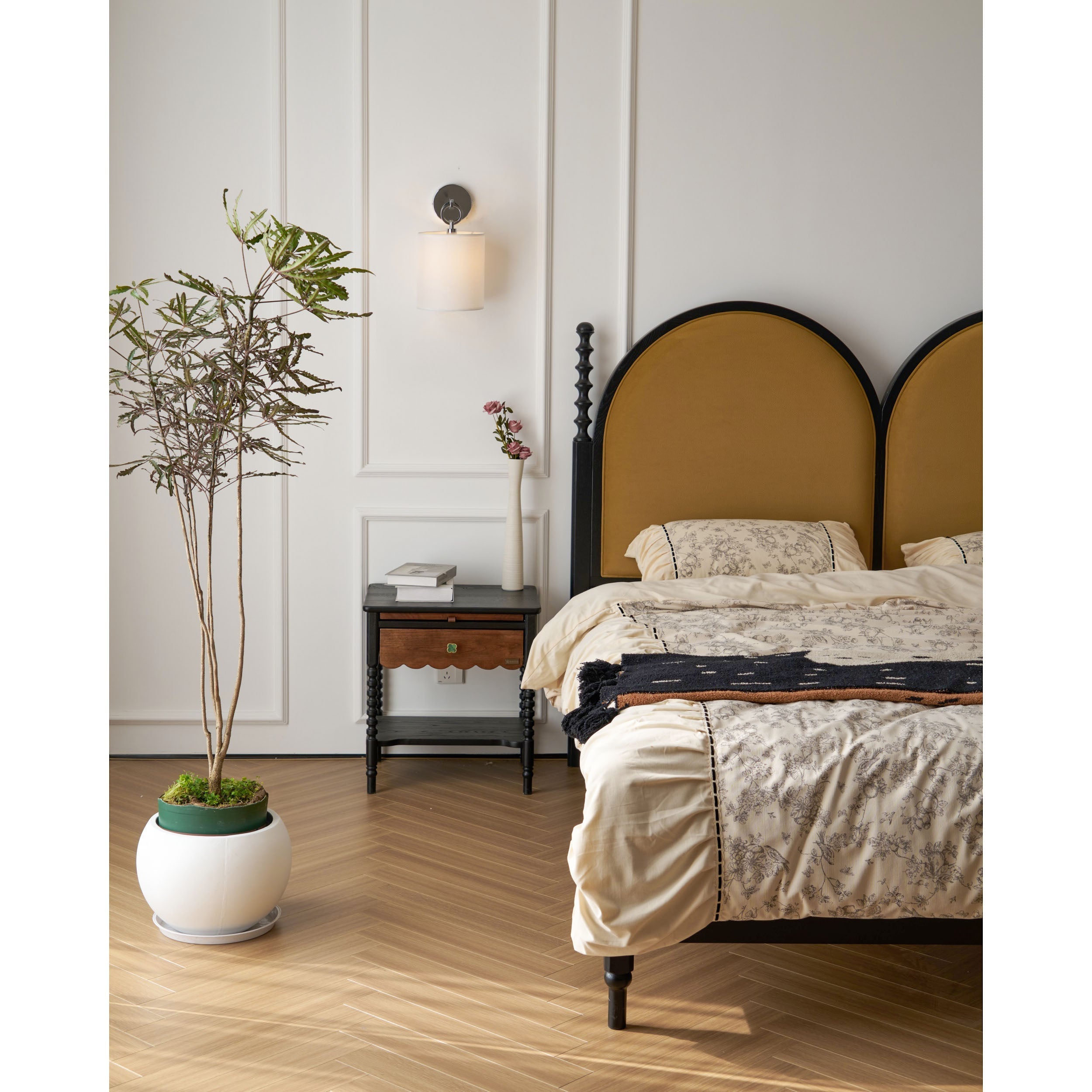 Cotheor Modern Minimalist Circle Brass Fabric Sconce Wall Lamp - Letslighting
