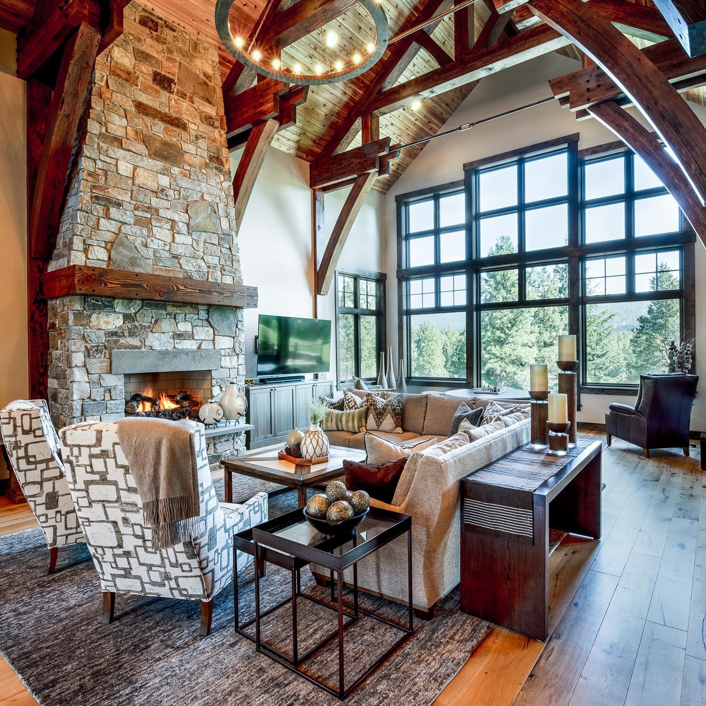 Armirila Vintage Industrial Wood Chandelier - Letslighting