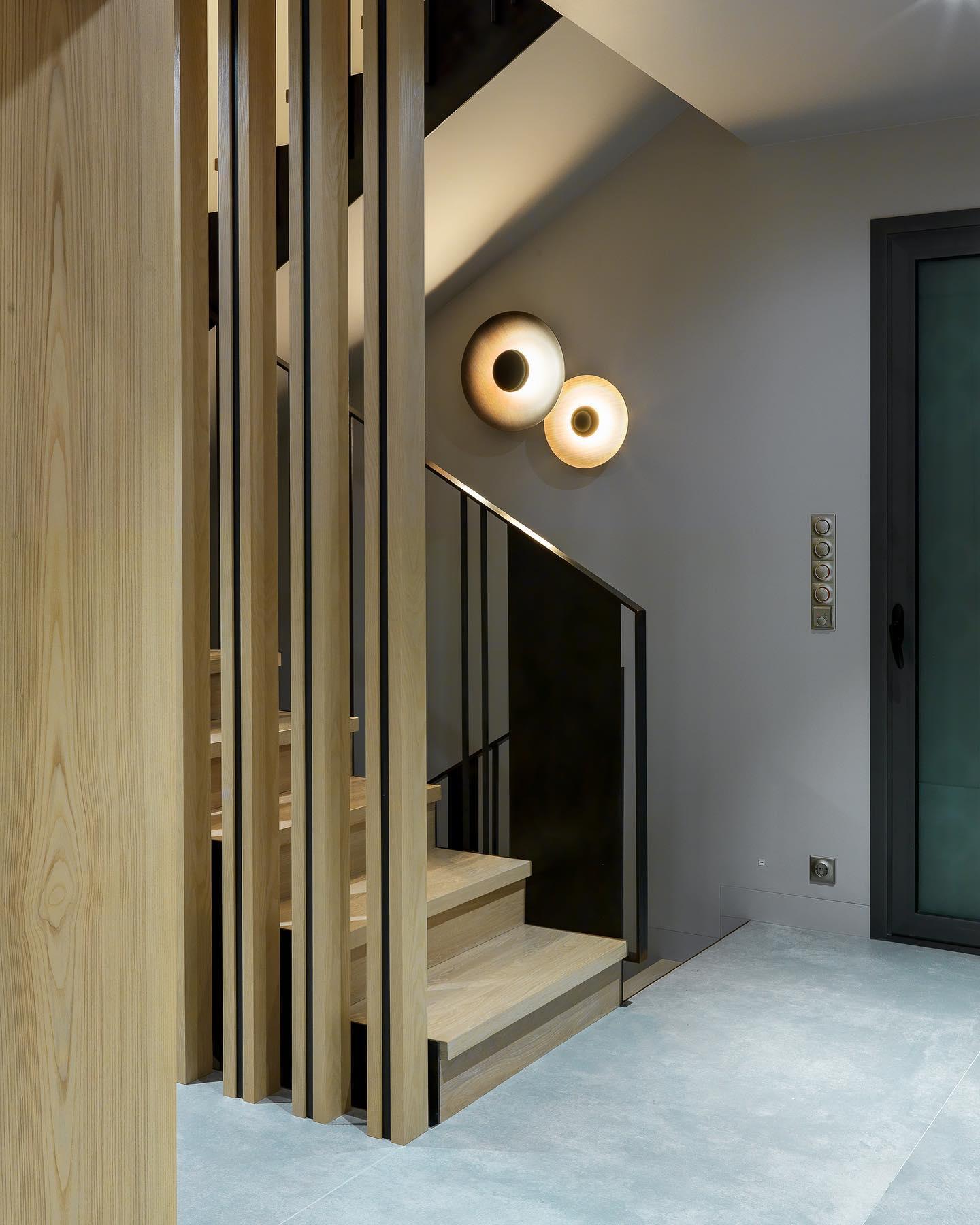 Peacemaker Elegance Simplicity Glow Wall Light - Letslighting