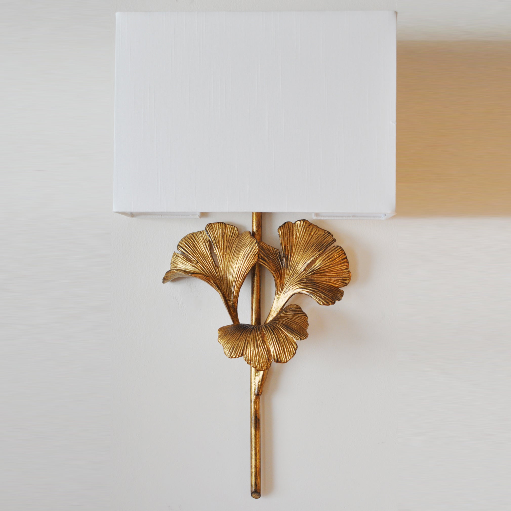 Silva Ginkgo Leaf Wall Lamp - Letslighting