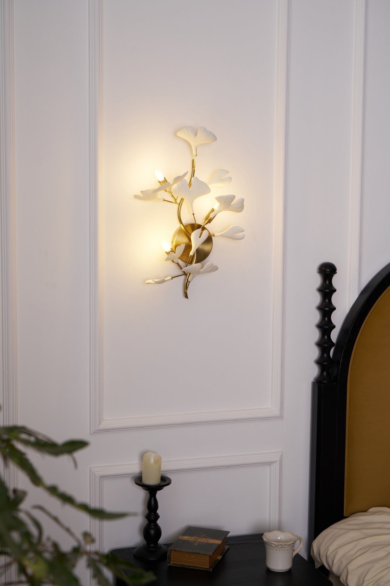 Wylie Postmodern Luxury Gingko Ceramics Wall Lamp - Letslighting