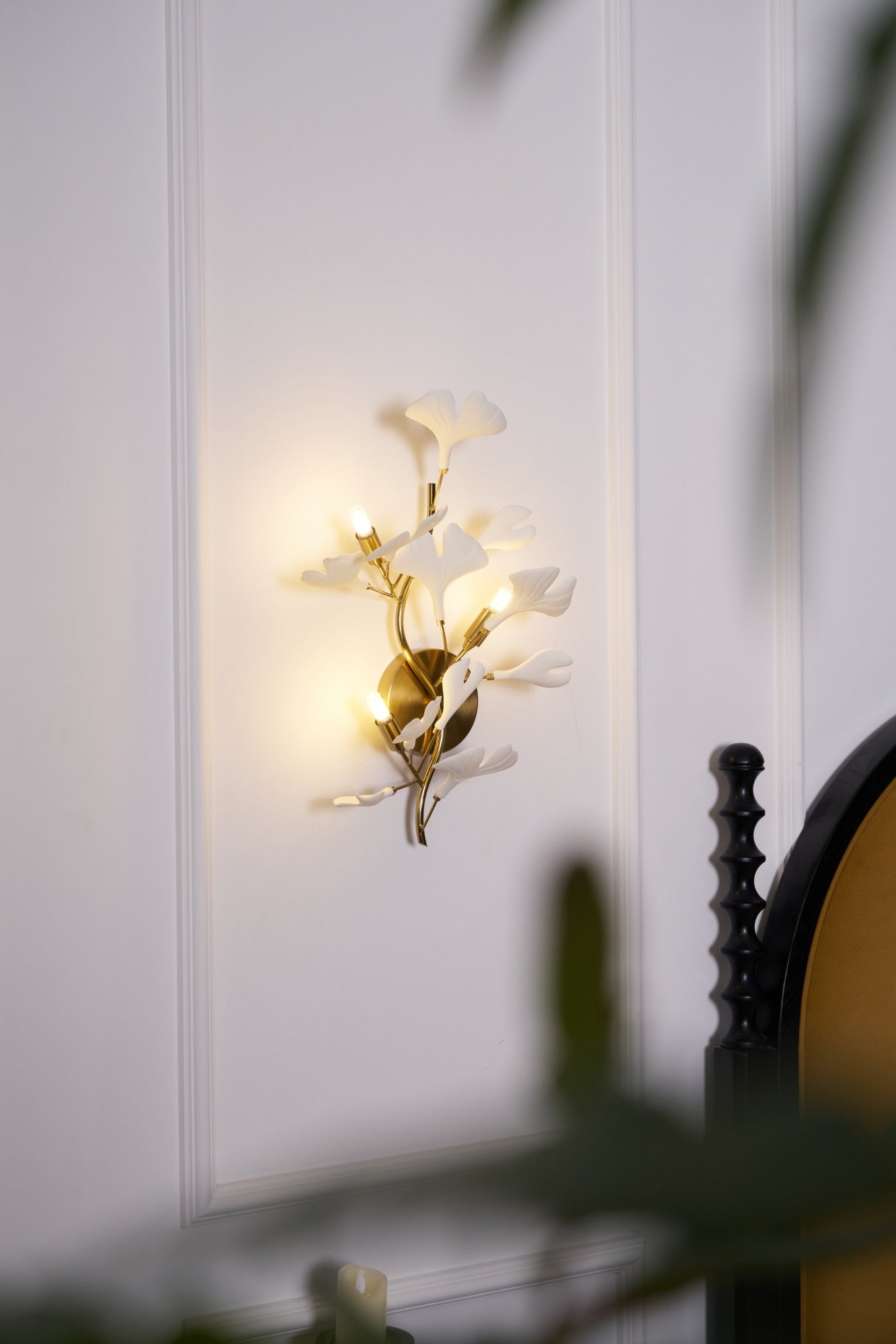 Wylie Postmodern Luxury Gingko Ceramics Wall Lamp - Letslighting