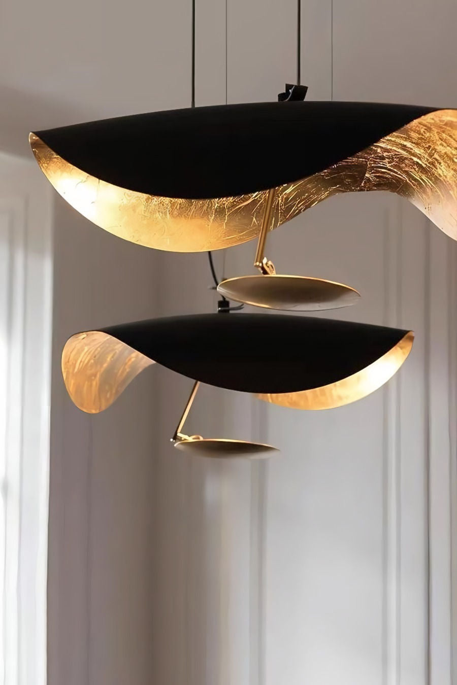 Lustra Pendant Lamp Black Gold Curved Shade - Letslighting